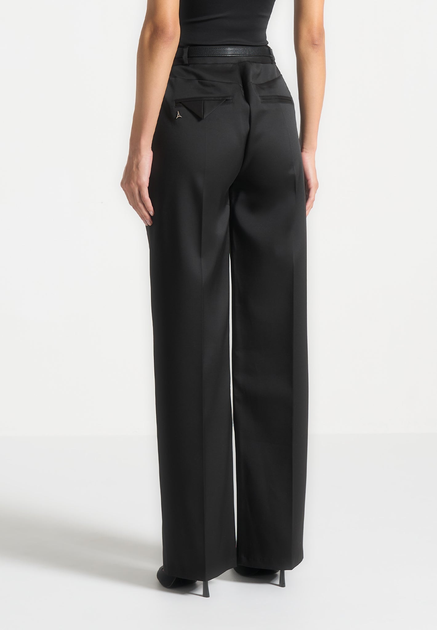 Satinhose mit Doppelfalten - Schwarz