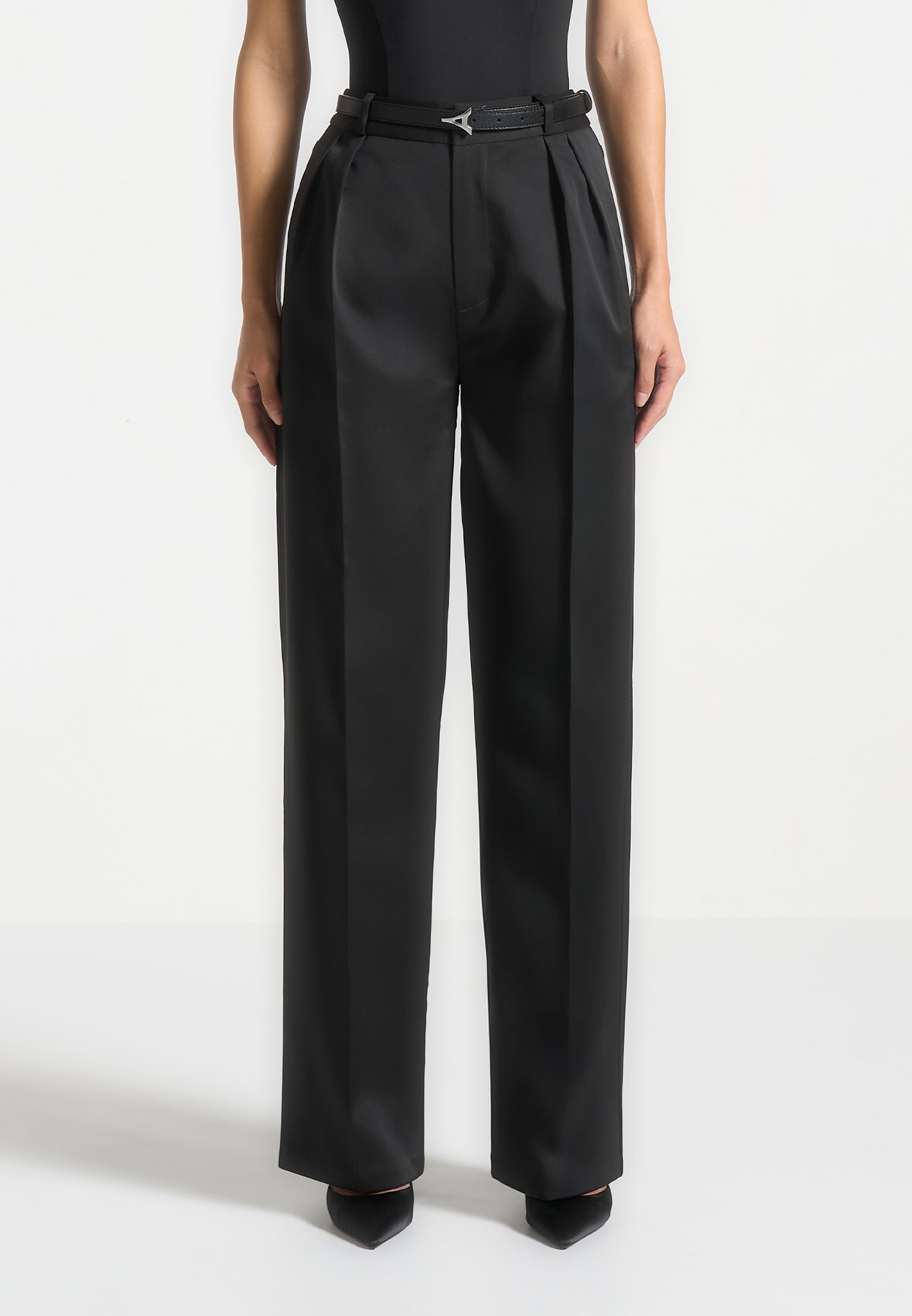 Satinhose mit Doppelfalten - Schwarz