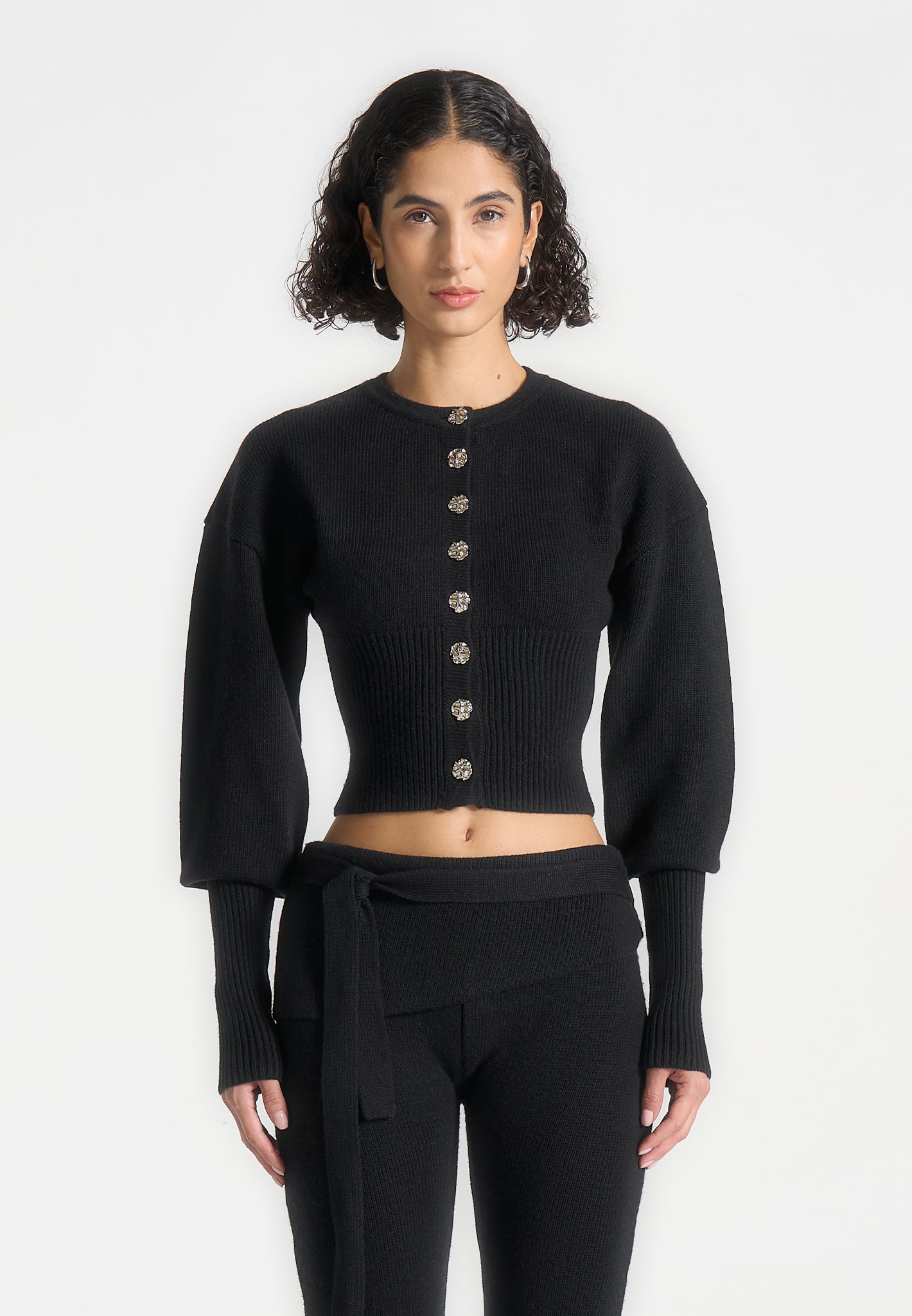 Gestrickter Cardigan mit Cinch-Taille - Schwarz