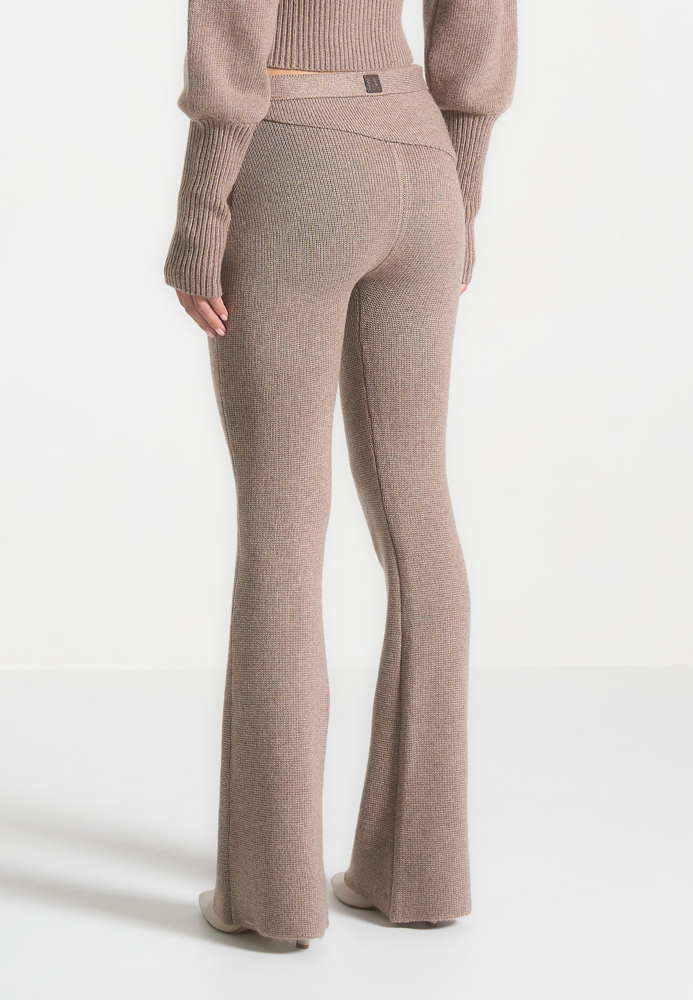 Gestrickte Fit & Flare-Leggings mit Gürtel - Taupe