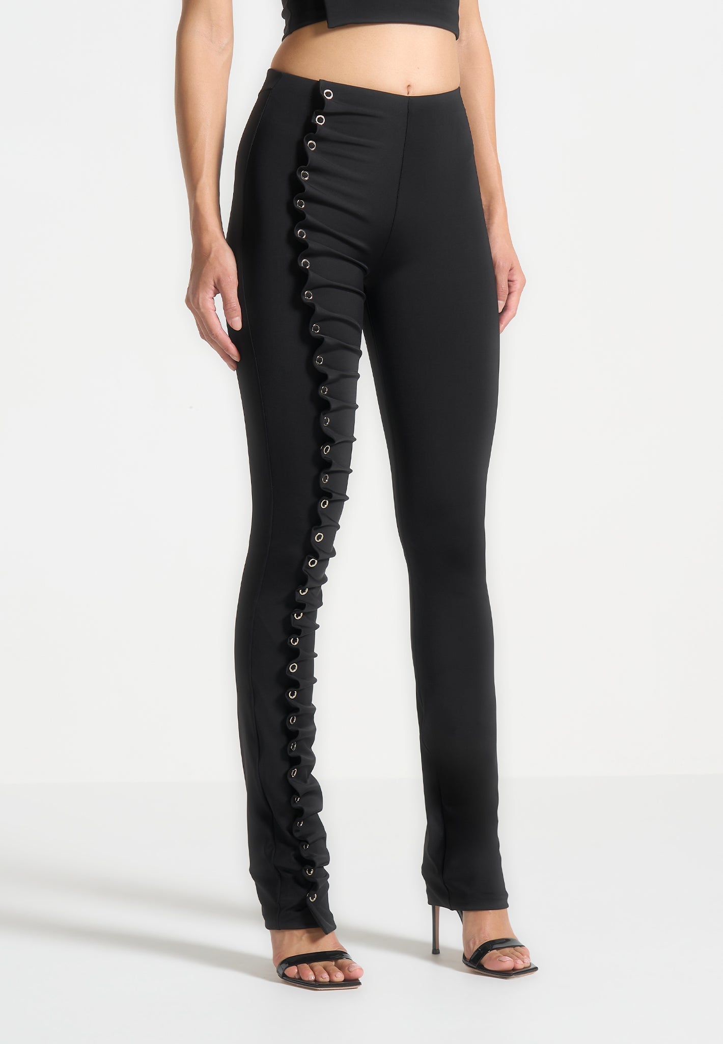 Leggings mit Ösendetail - Schwarz