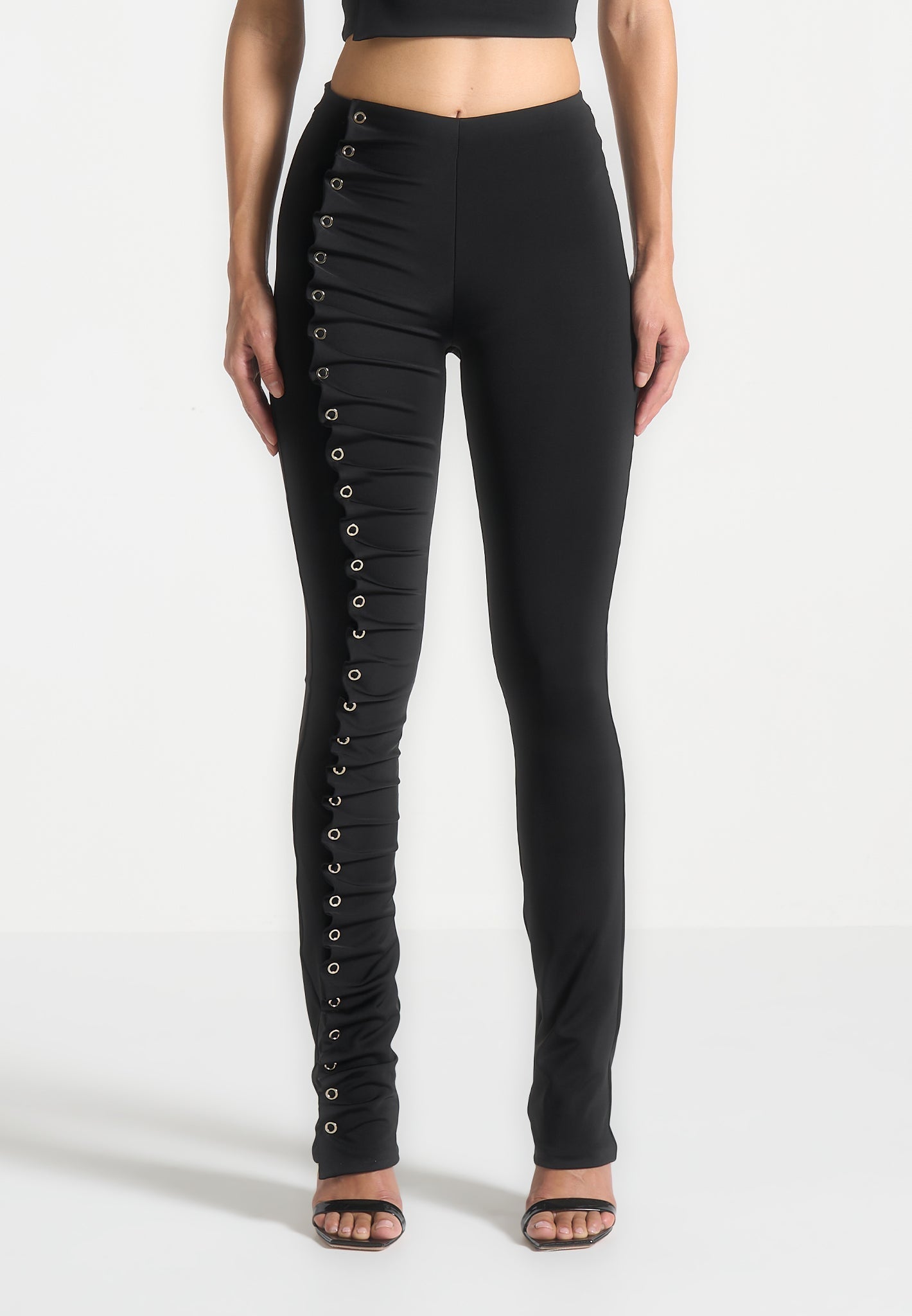 Leggings mit Ösendetail - Schwarz