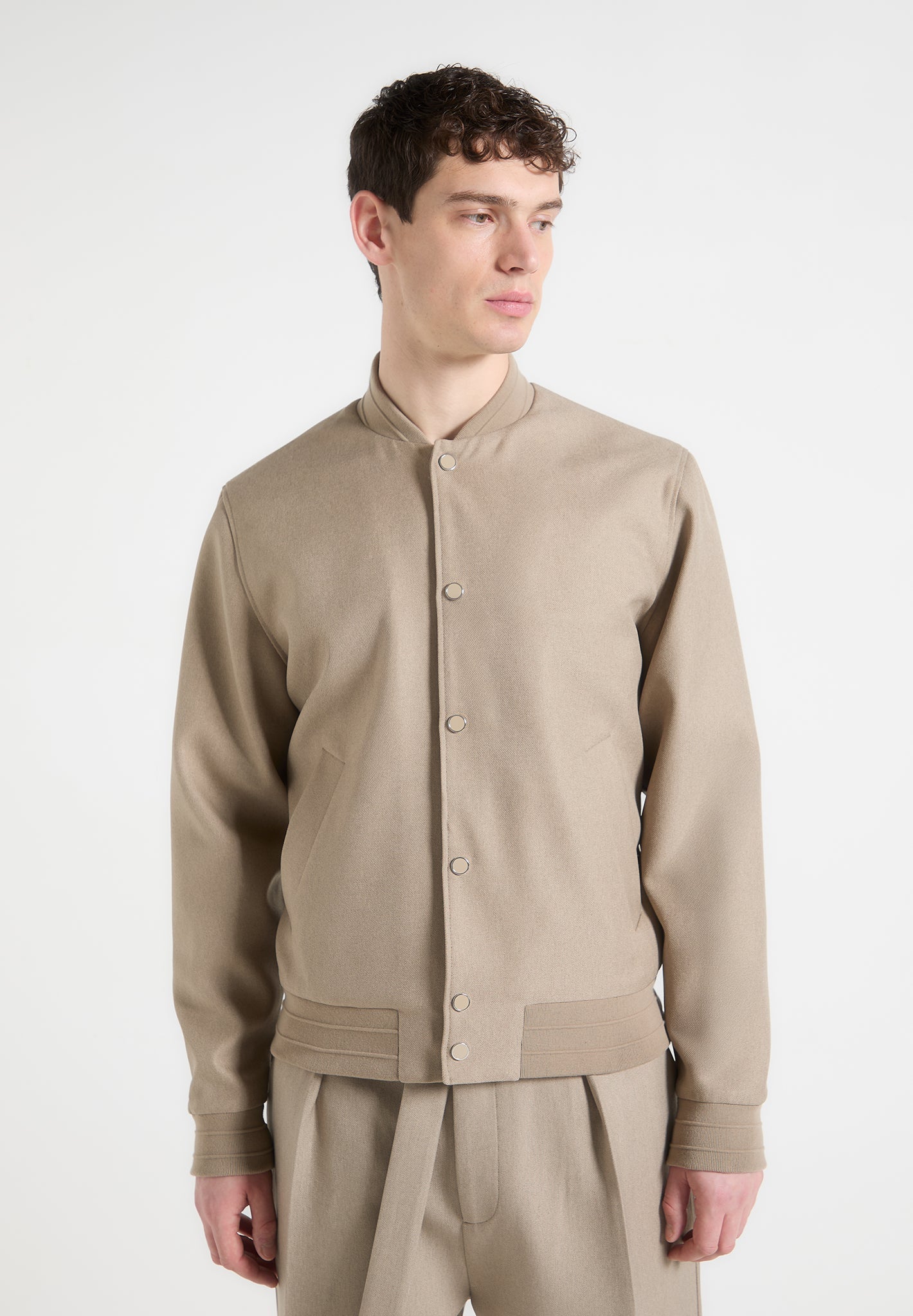 Maßgeschneiderte Bomberjacke - Beige
