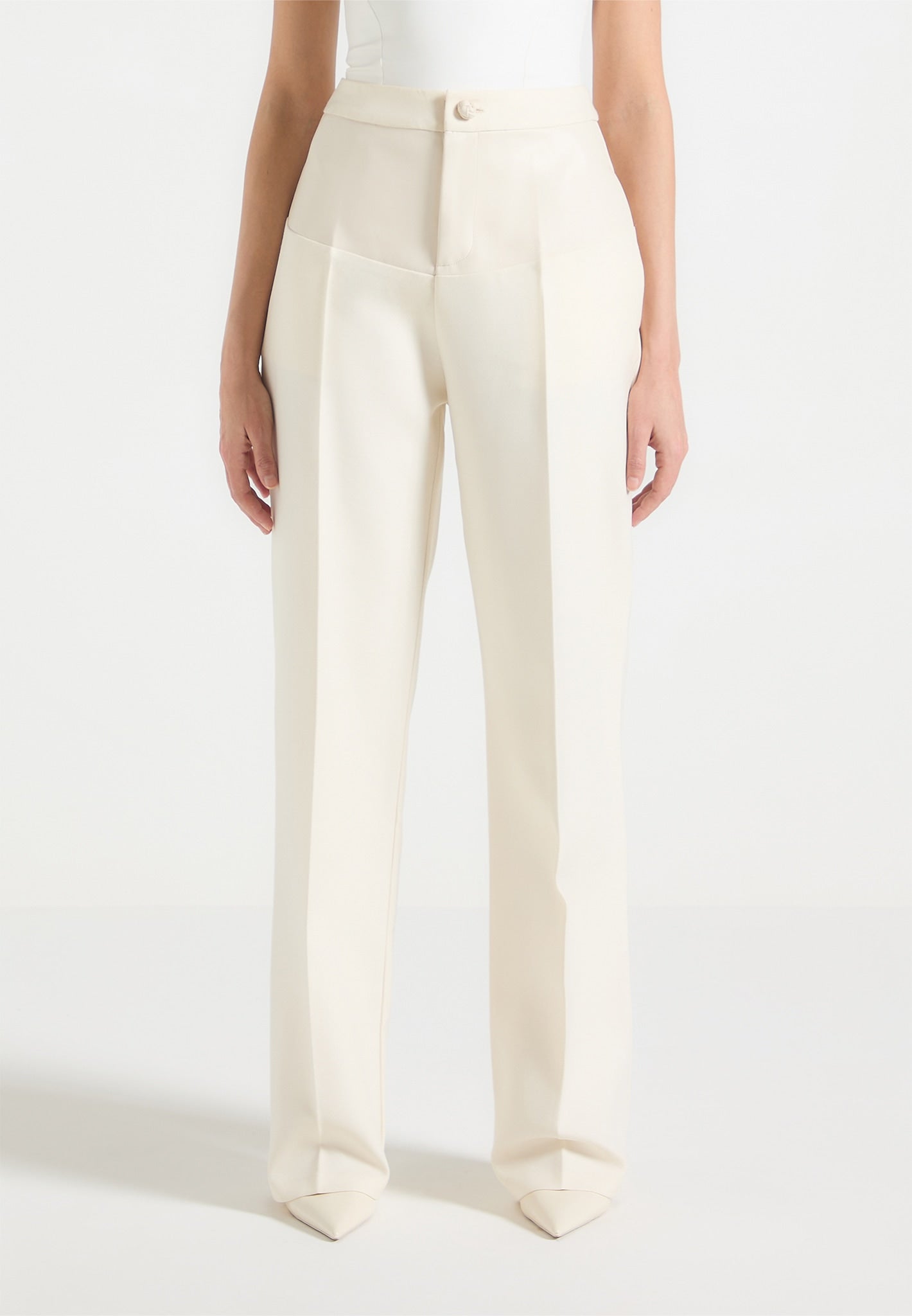 Maßgeschneiderte Hose mit Ledereinsätzen - Creme