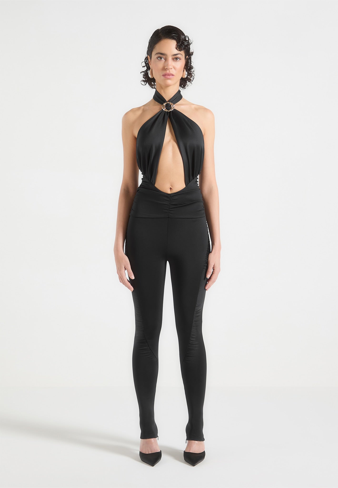 Jumpsuit mit Neckholder und Raffung - Schwarz