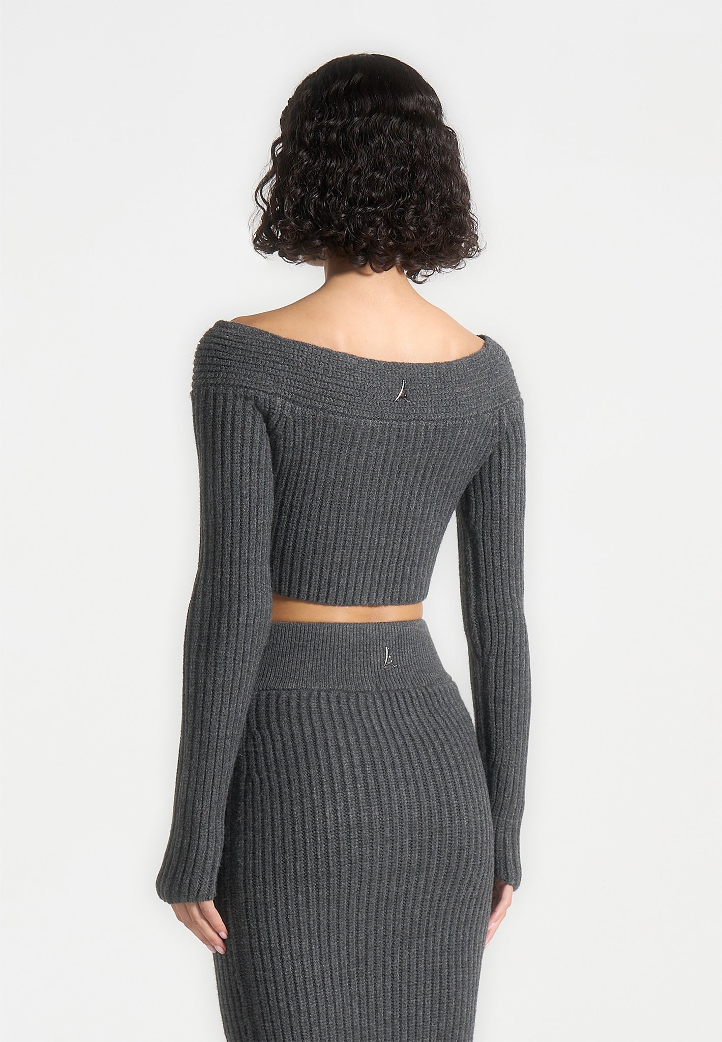 Schulterfreies Strick-Crop-Top - Graumeliert