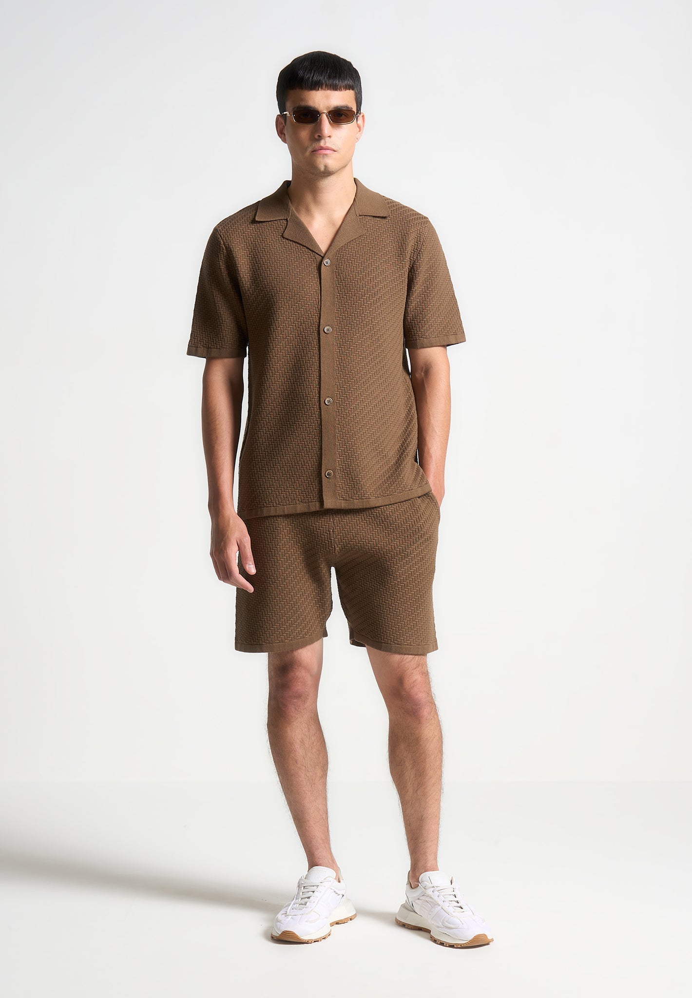 Shorts aus Fischgrätenmuster - Braun