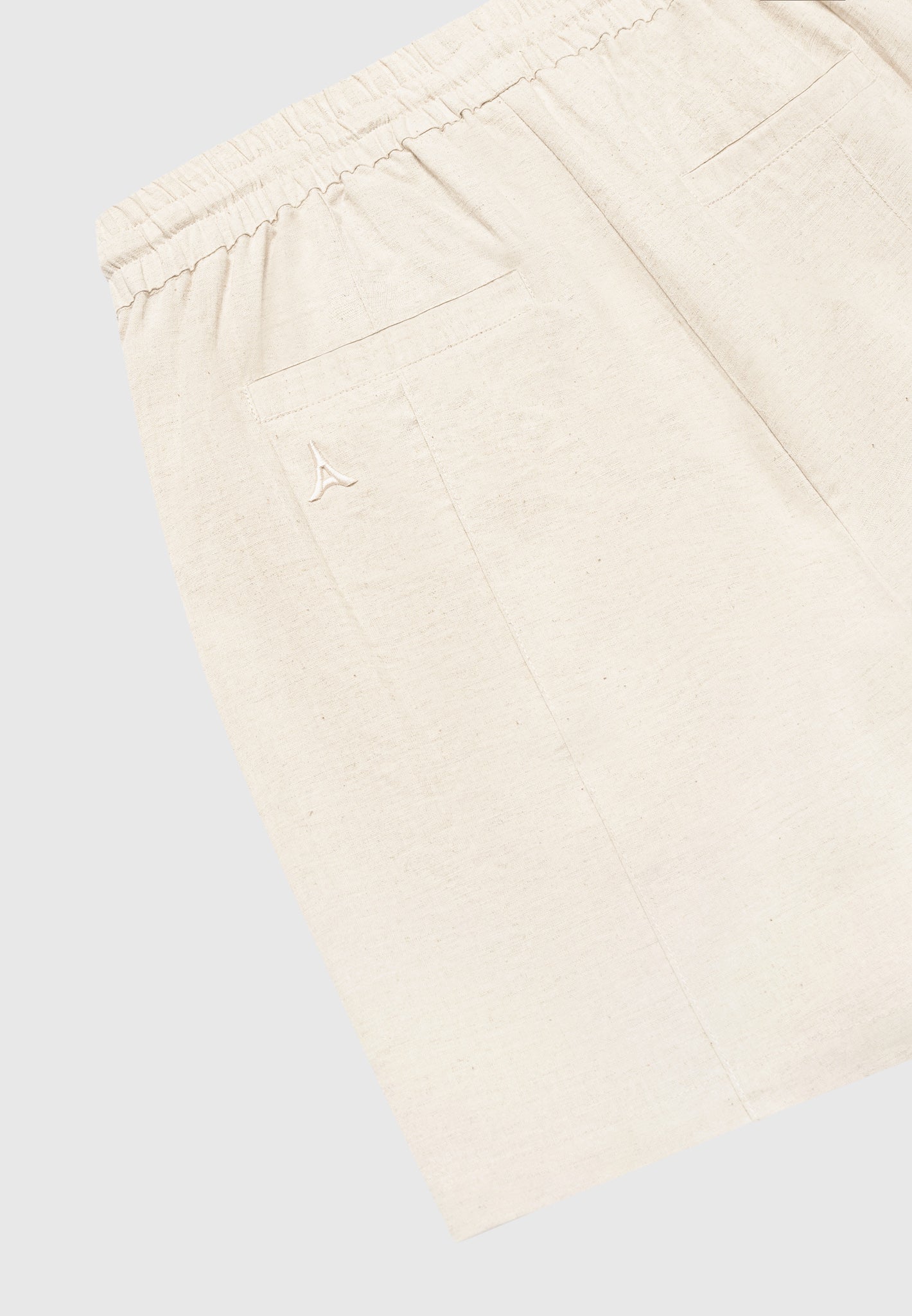 Leinen-Shorts mit Biesen - Natur