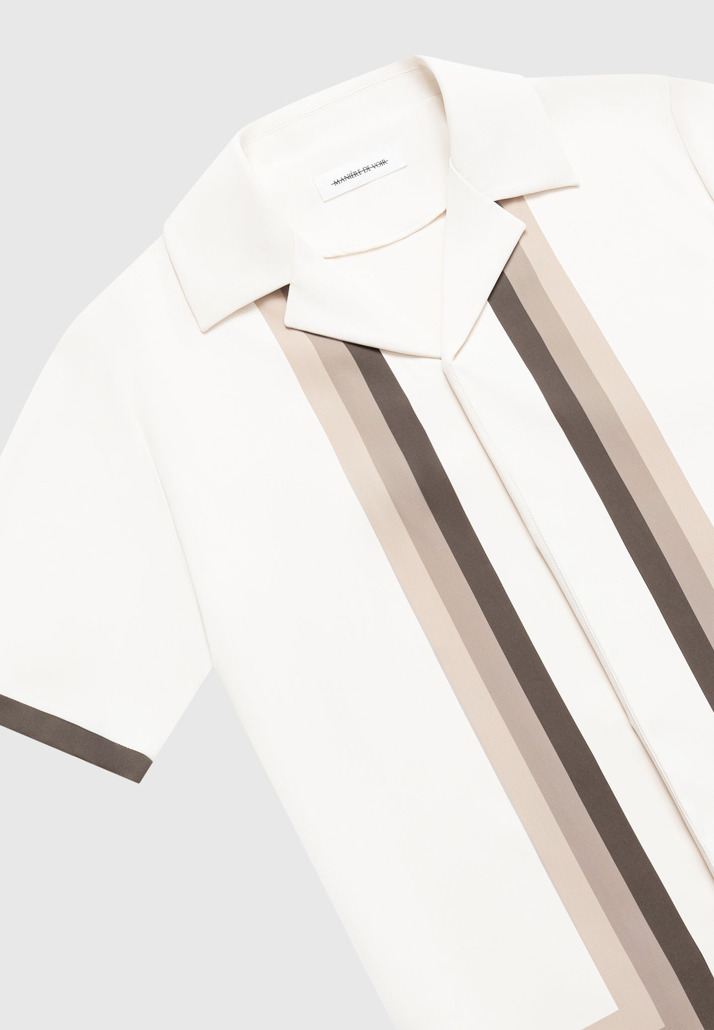 Hemd mit Reverskragen und Ombré-Bordüre – Creme/Braun