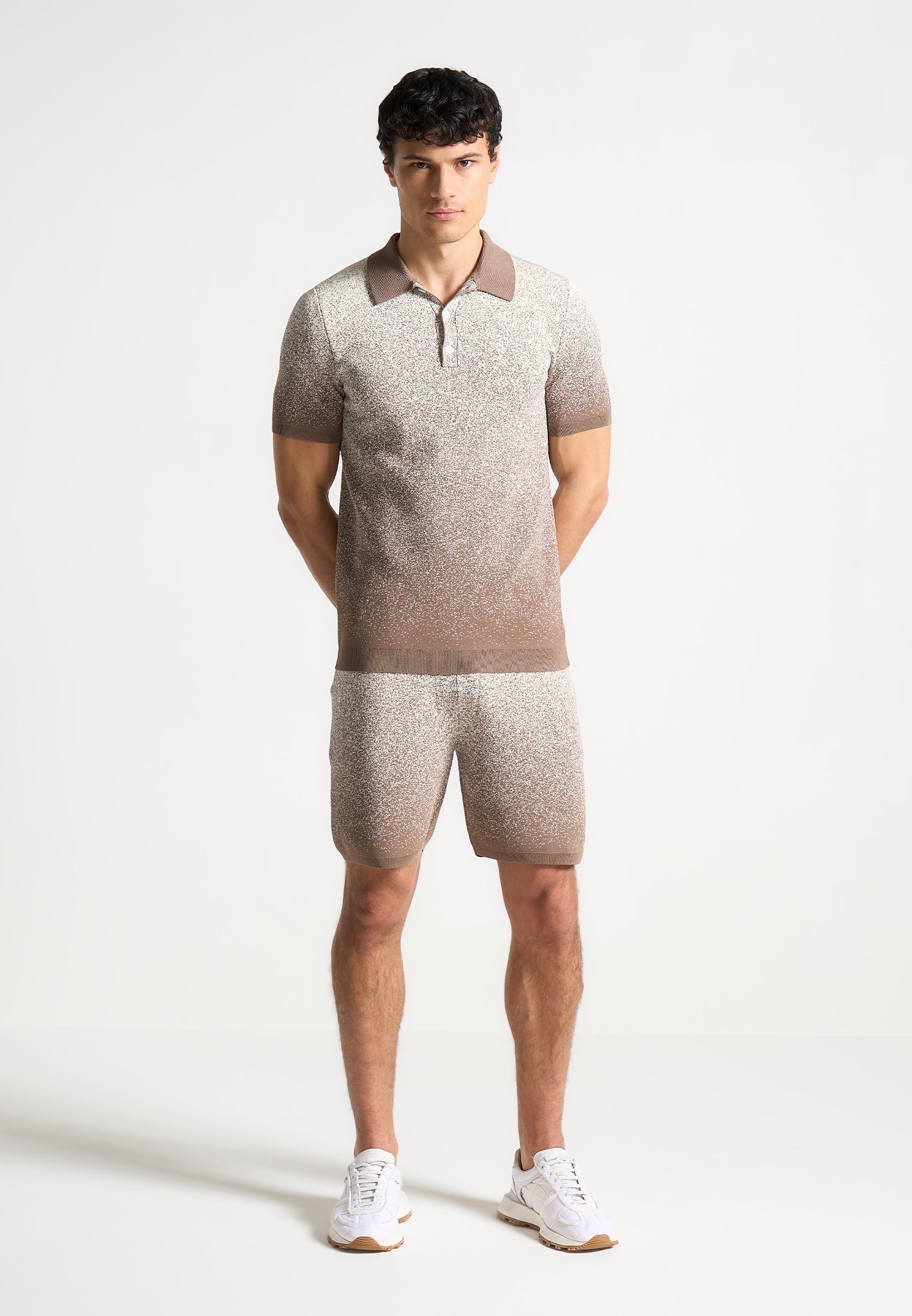 Ombré-Strick-Poloshirt – Taupe/Weiß