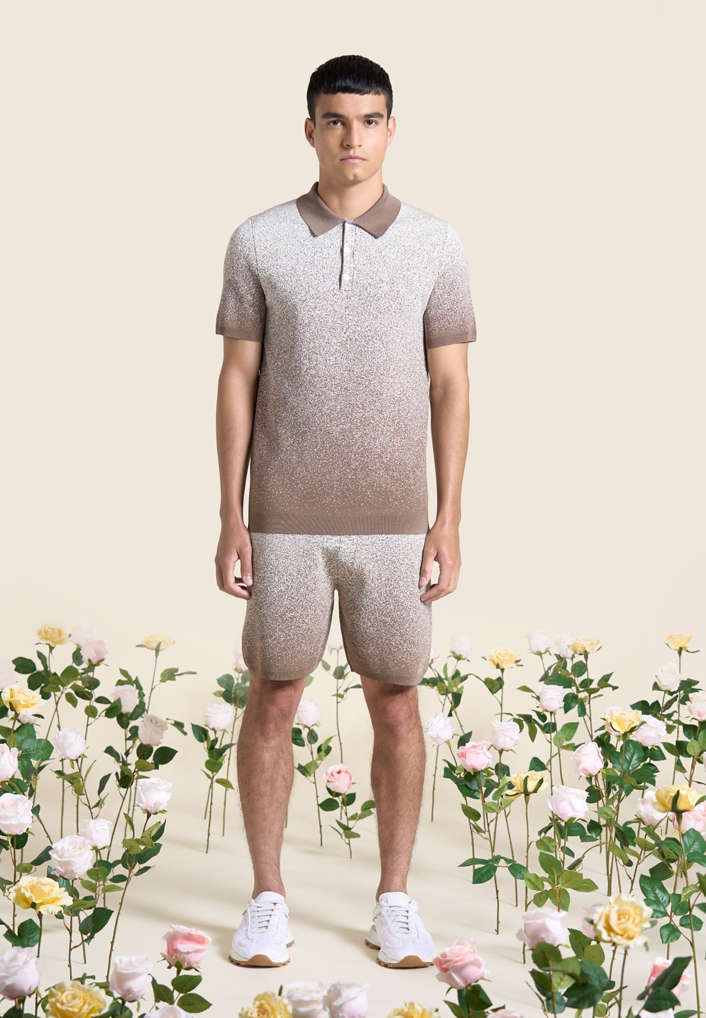 Ombré-Strickshorts – Taupe/Weiß