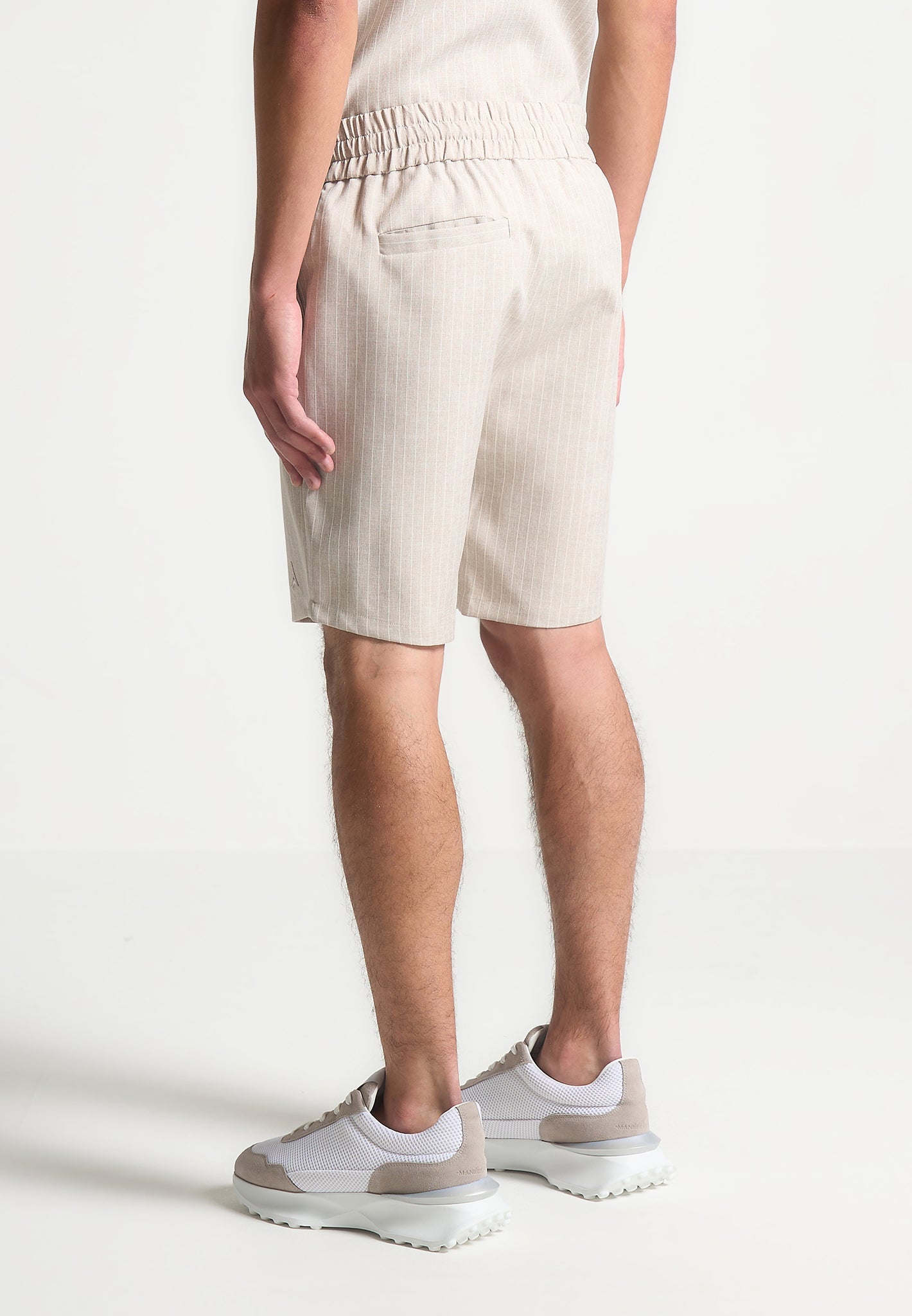 Nadelstreifen-Shorts - Beige