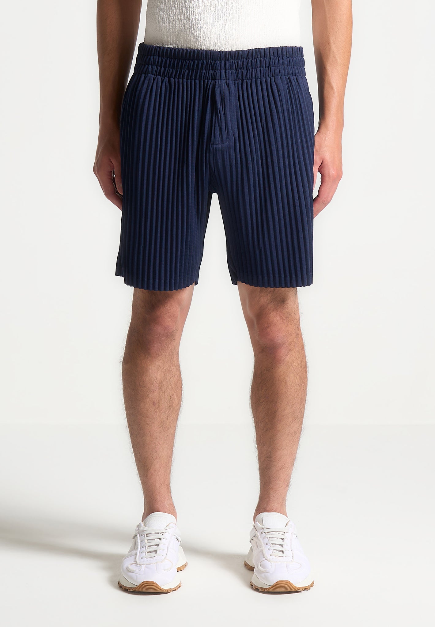 Shorts mit Bundfalten - Marineblau