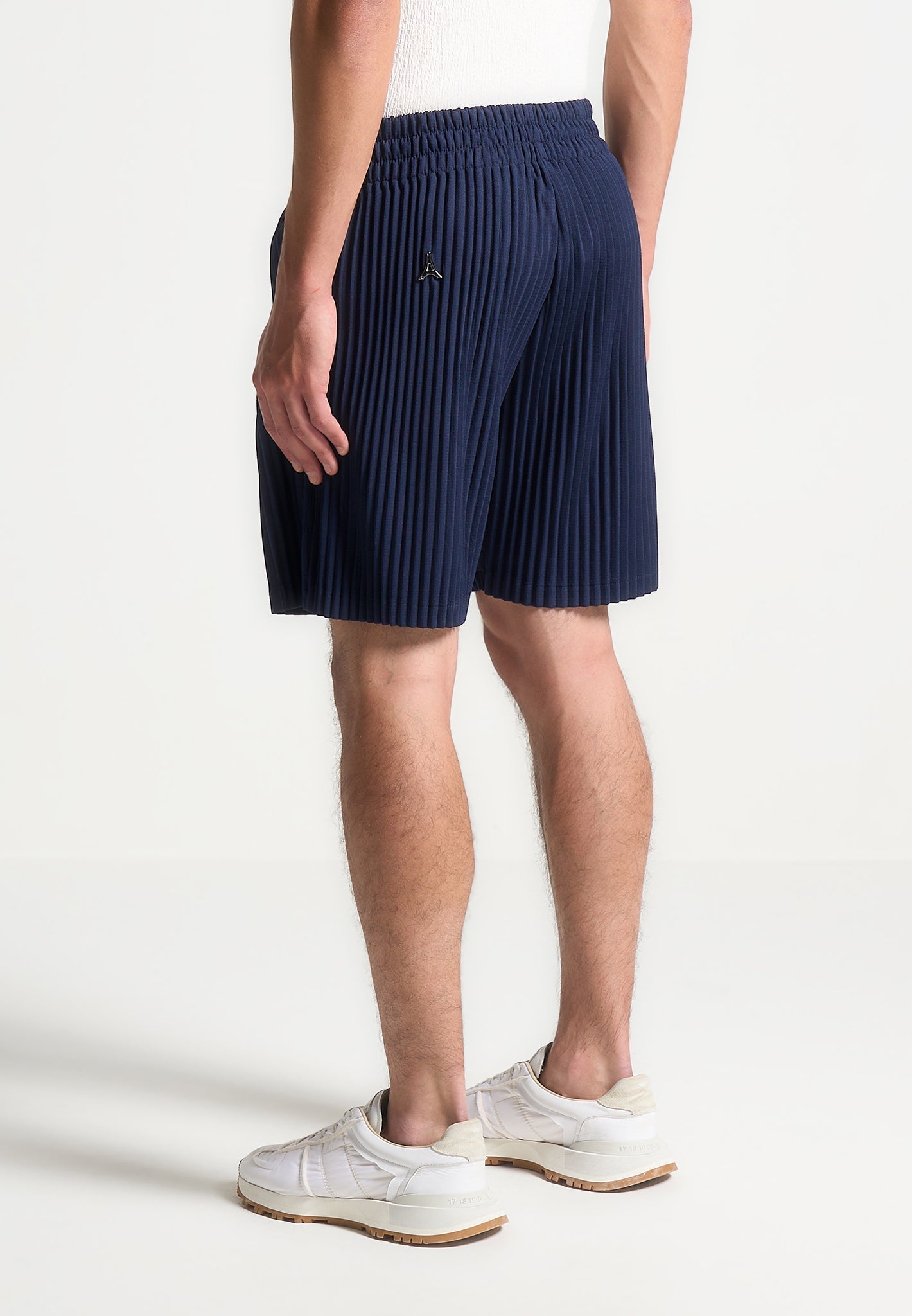 Shorts mit Bundfalten - Marineblau