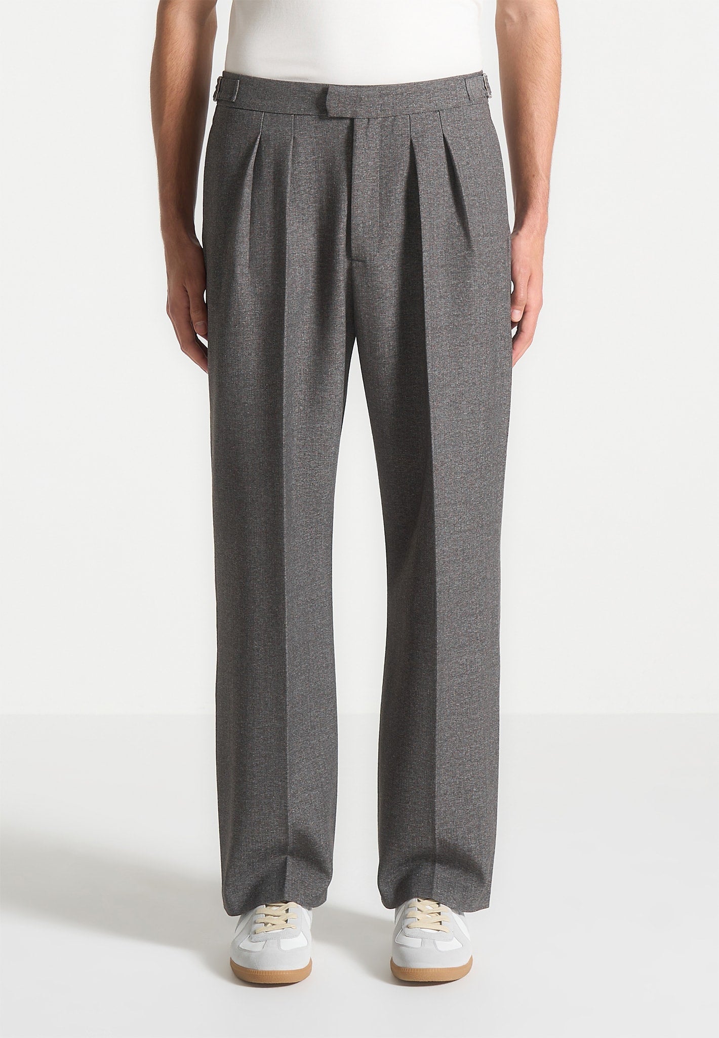 Strukturierte Tailoring-Hose mit Relaxed Fit - Grau