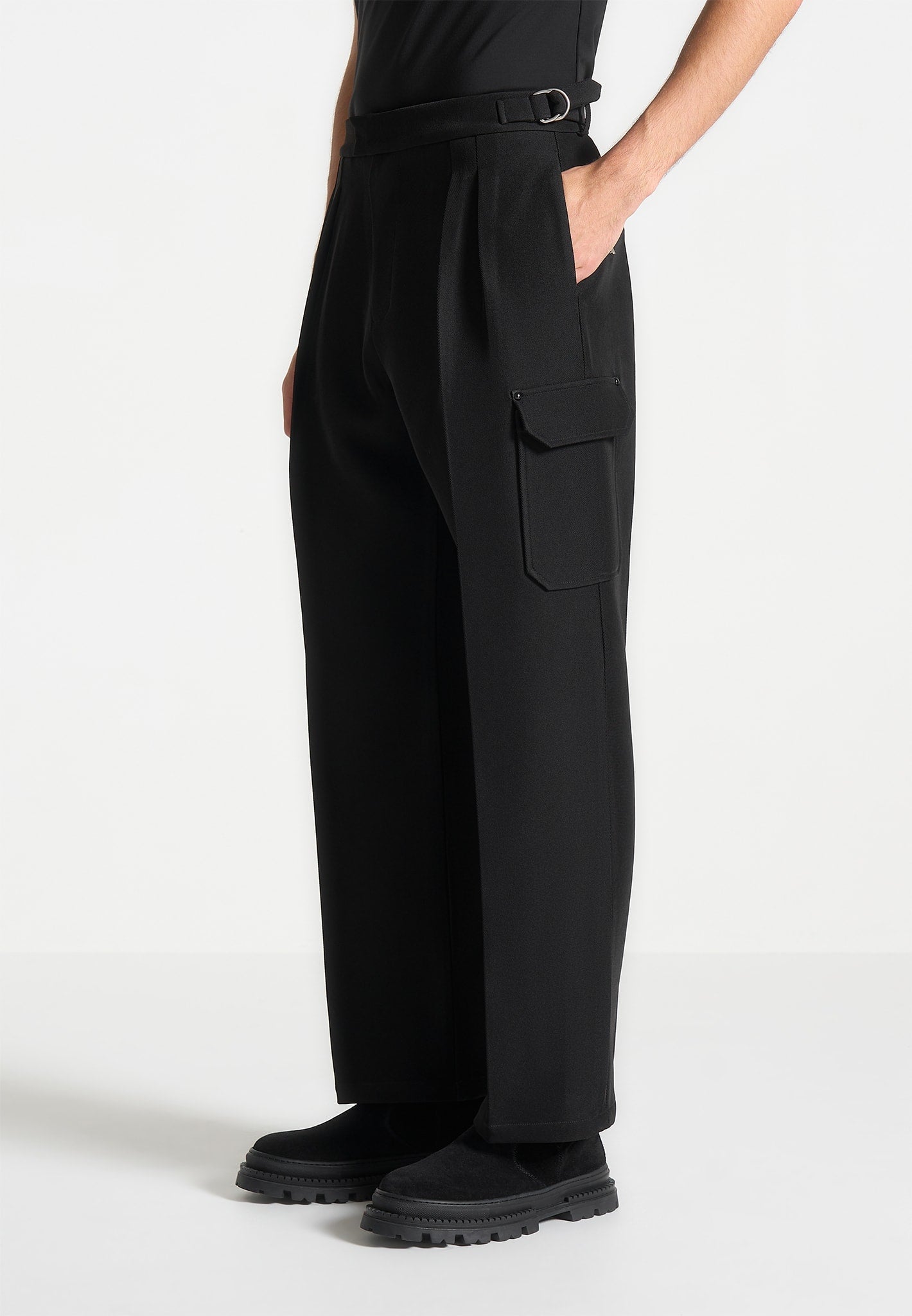 Relaxed Fit Twill-Hose mit Taschen - Schwarz