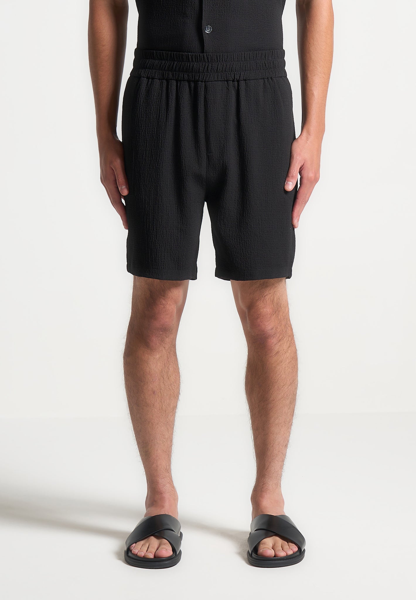 Seersucker-Shorts - Schwarz