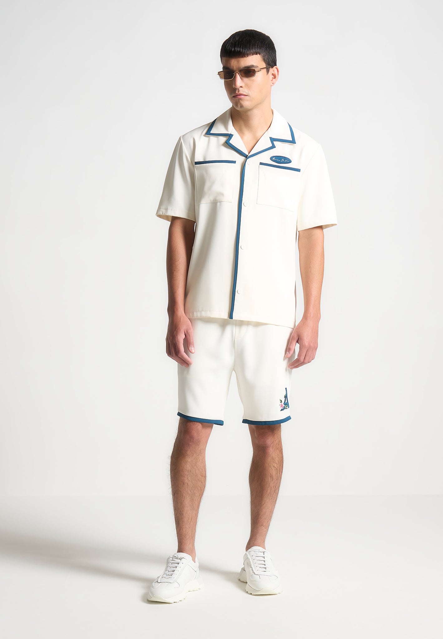 Eiffel-Shorts aus Samt – Creme/Blau