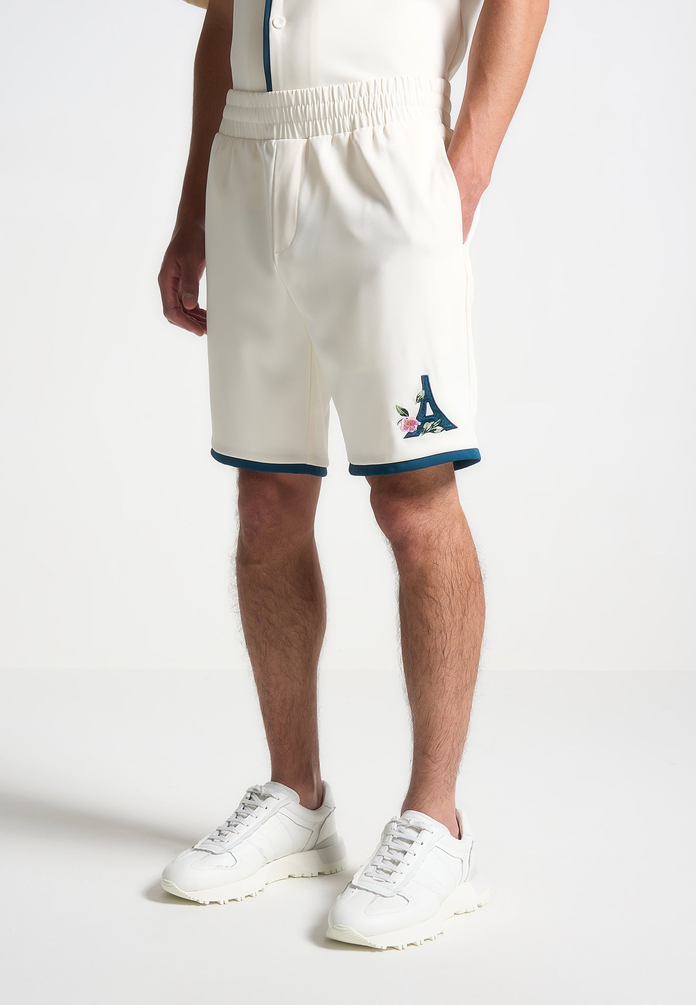 Eiffel-Shorts aus Samt – Creme/Blau