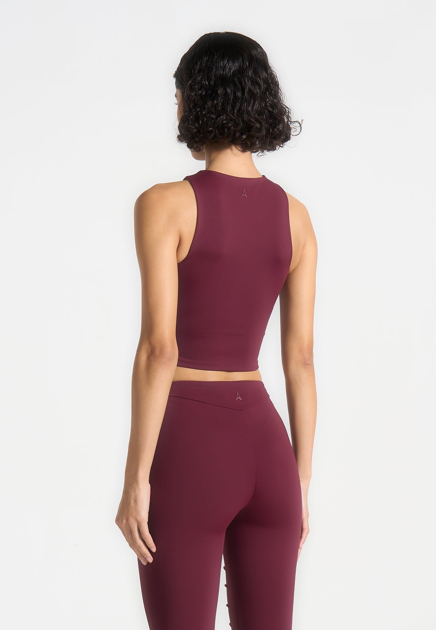 Racer-Top mit Ösendetail - Weinrot