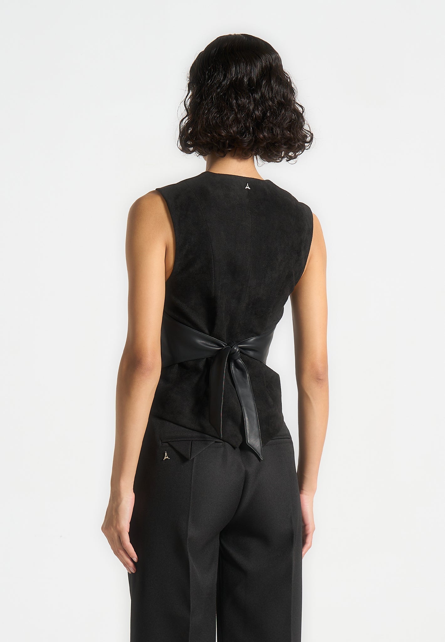 Wildlederweste mit Cinch-Muster - Schwarz