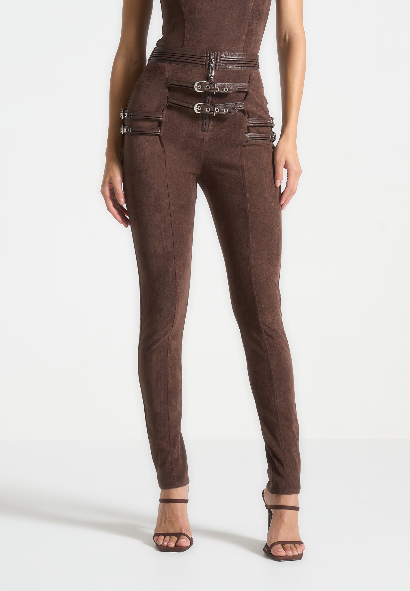 Leggings aus Wildleder mit Schnallendetail - Braun