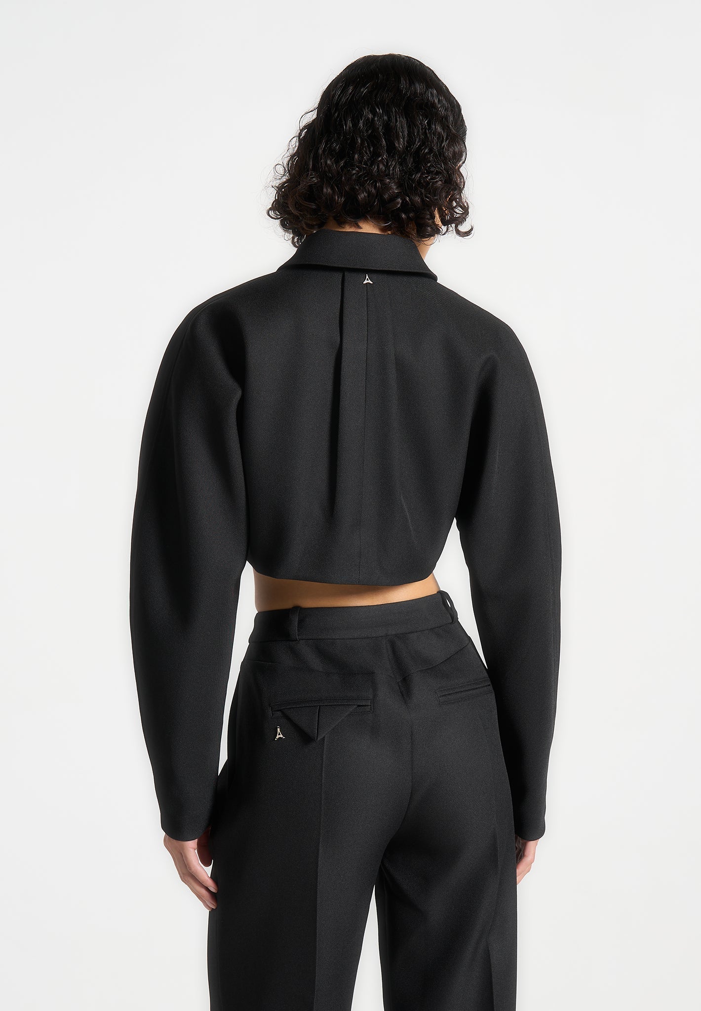 Tailored Super Shorted Jacket - Schwarz