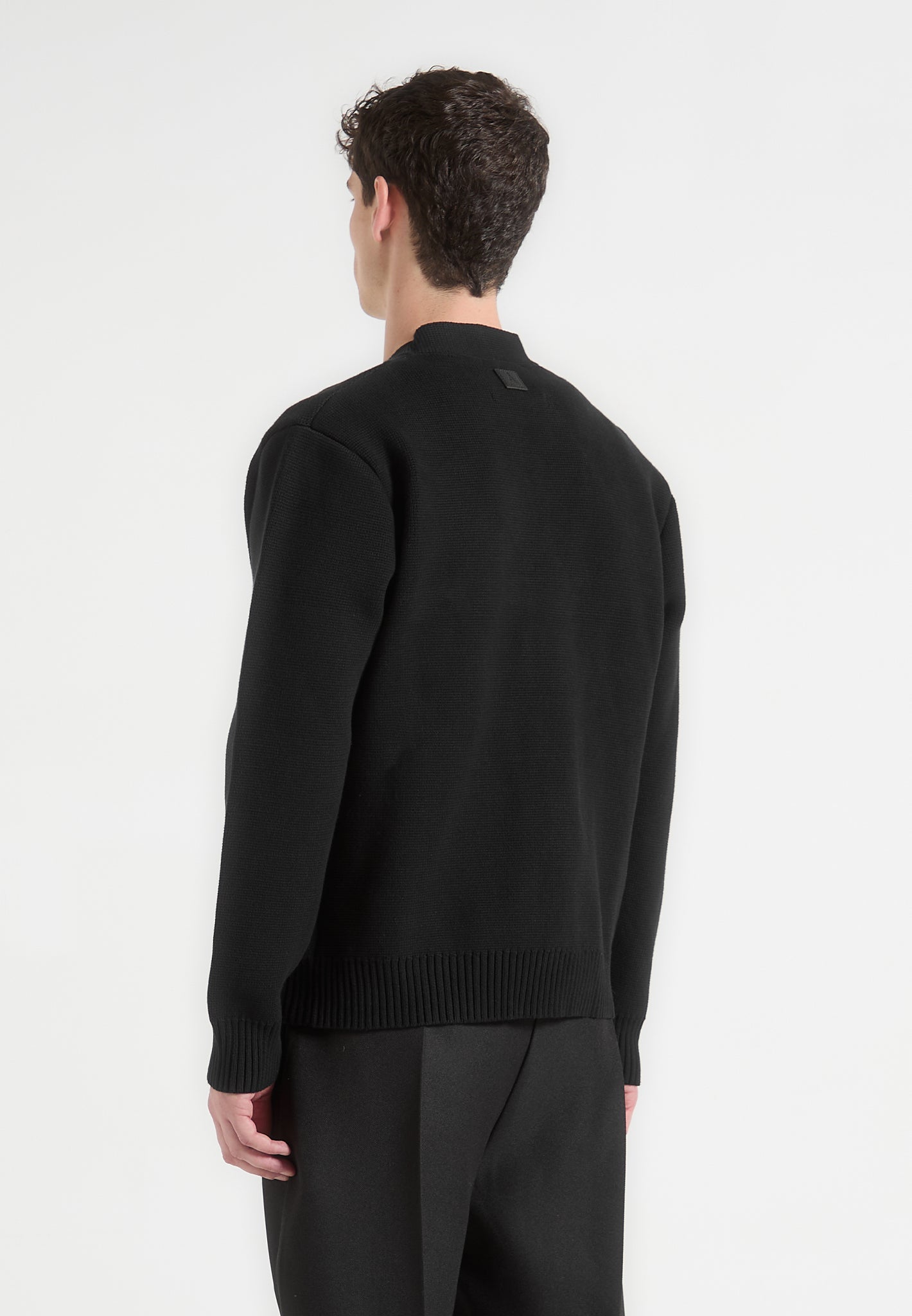 Cardigan aus gekämmter Baumwolle mit Überwendlingsstich - Schwarz 