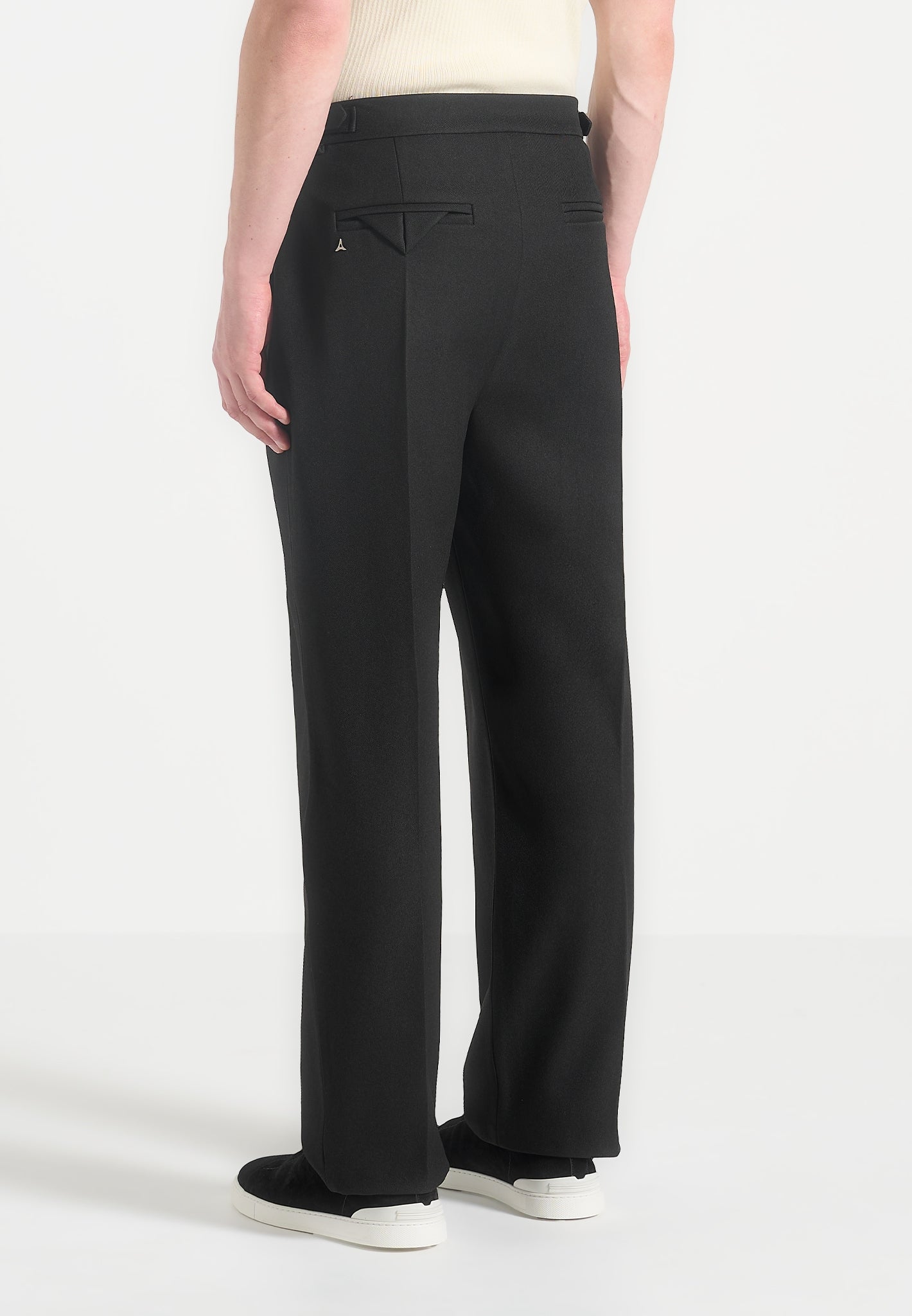 Relaxed Fit Tailored Hose mit Doppelfalten - Schwarz 