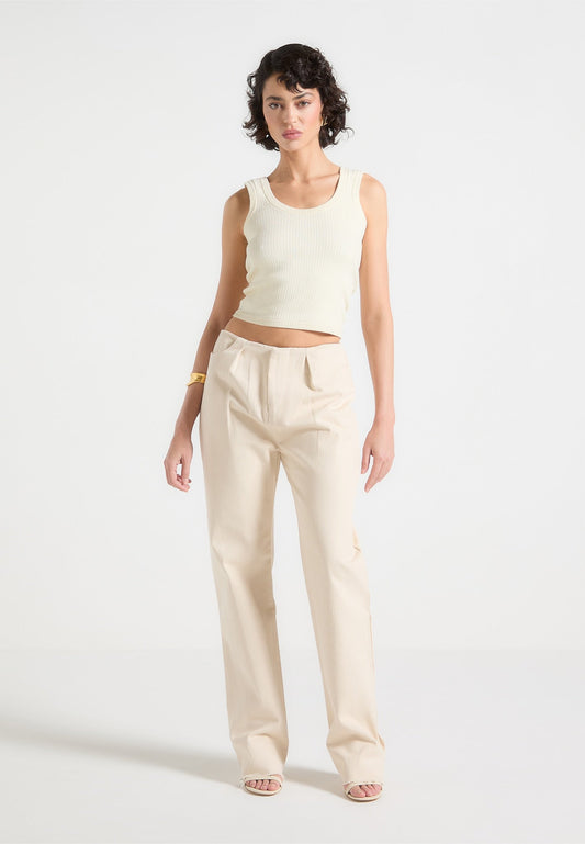 Boyfriendjeans mit Bundfalten - Creme