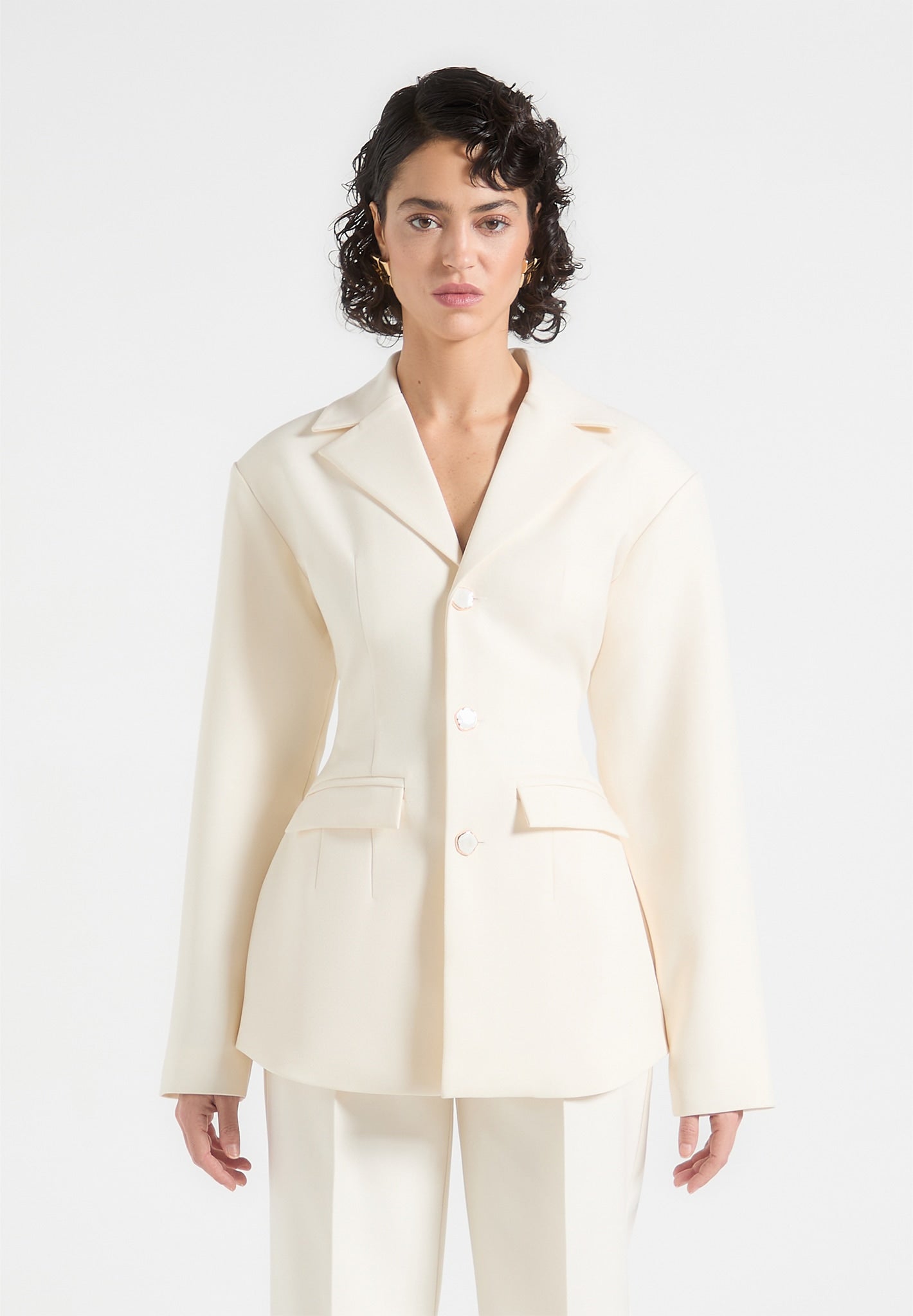Blazer mit weiten Schultern und Cinch-Taille - Creme 