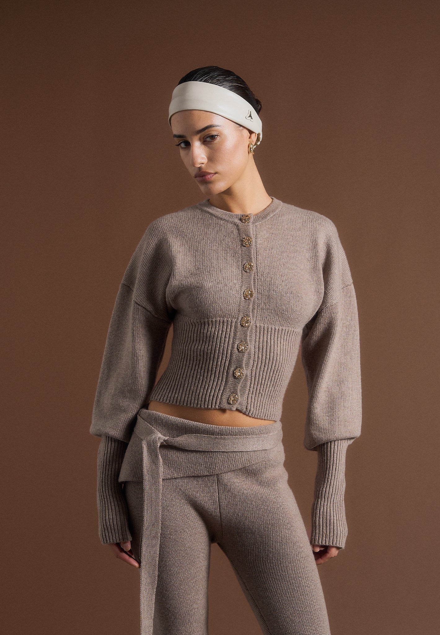 Gestrickter Cardigan mit Cinch-Taille - Taupe