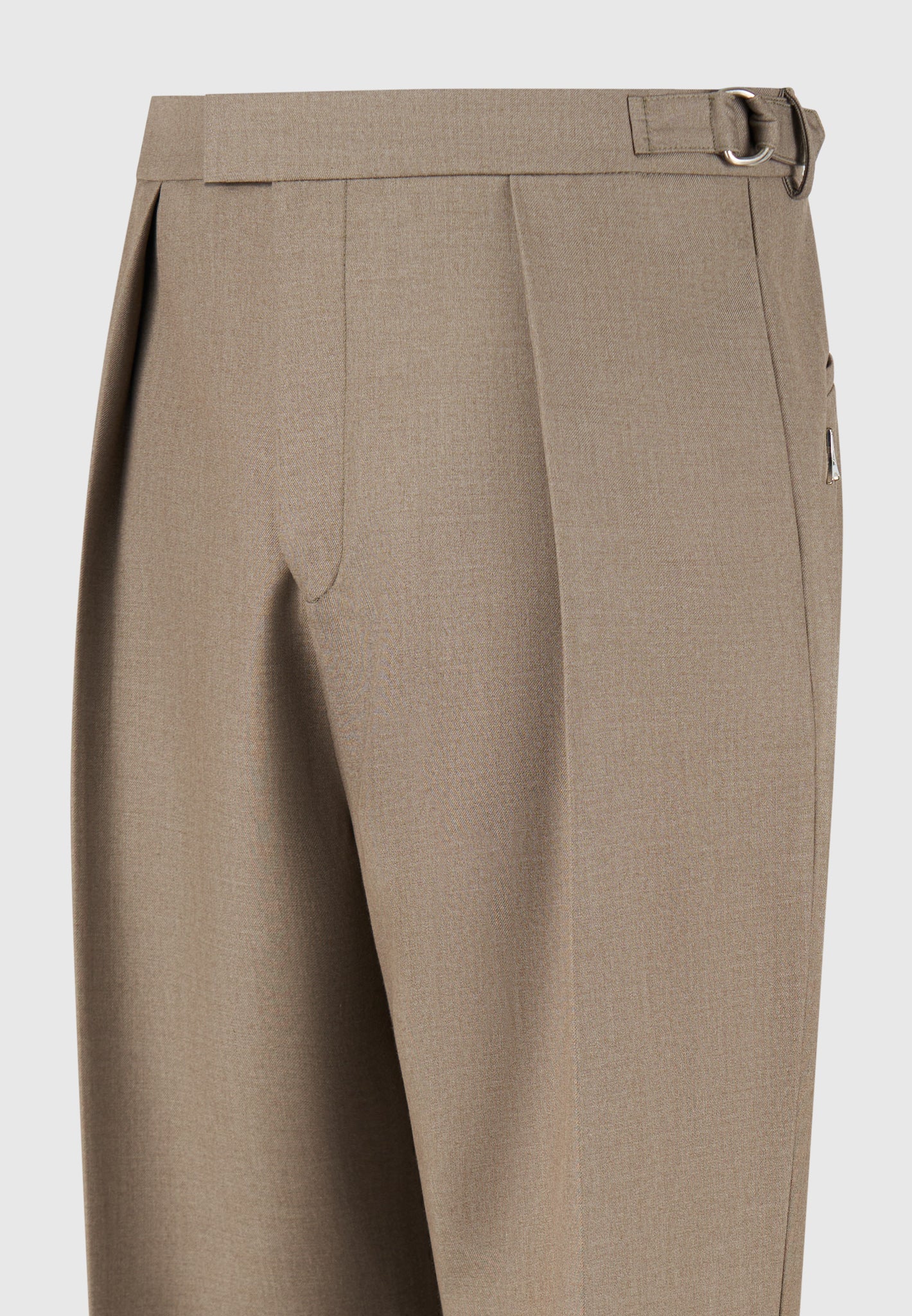 Relaxed Fit Hose mit Plisseefalten und Schraffurmuster - Khaki 