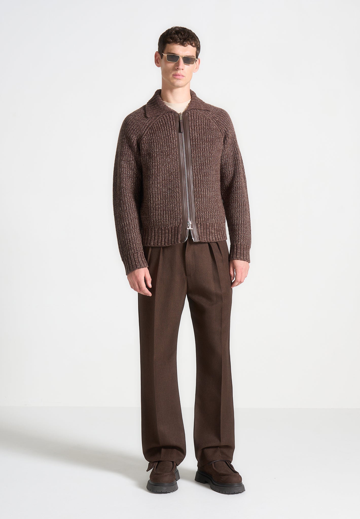 Wollstrickjacke mit Plüschkragen - Braun 