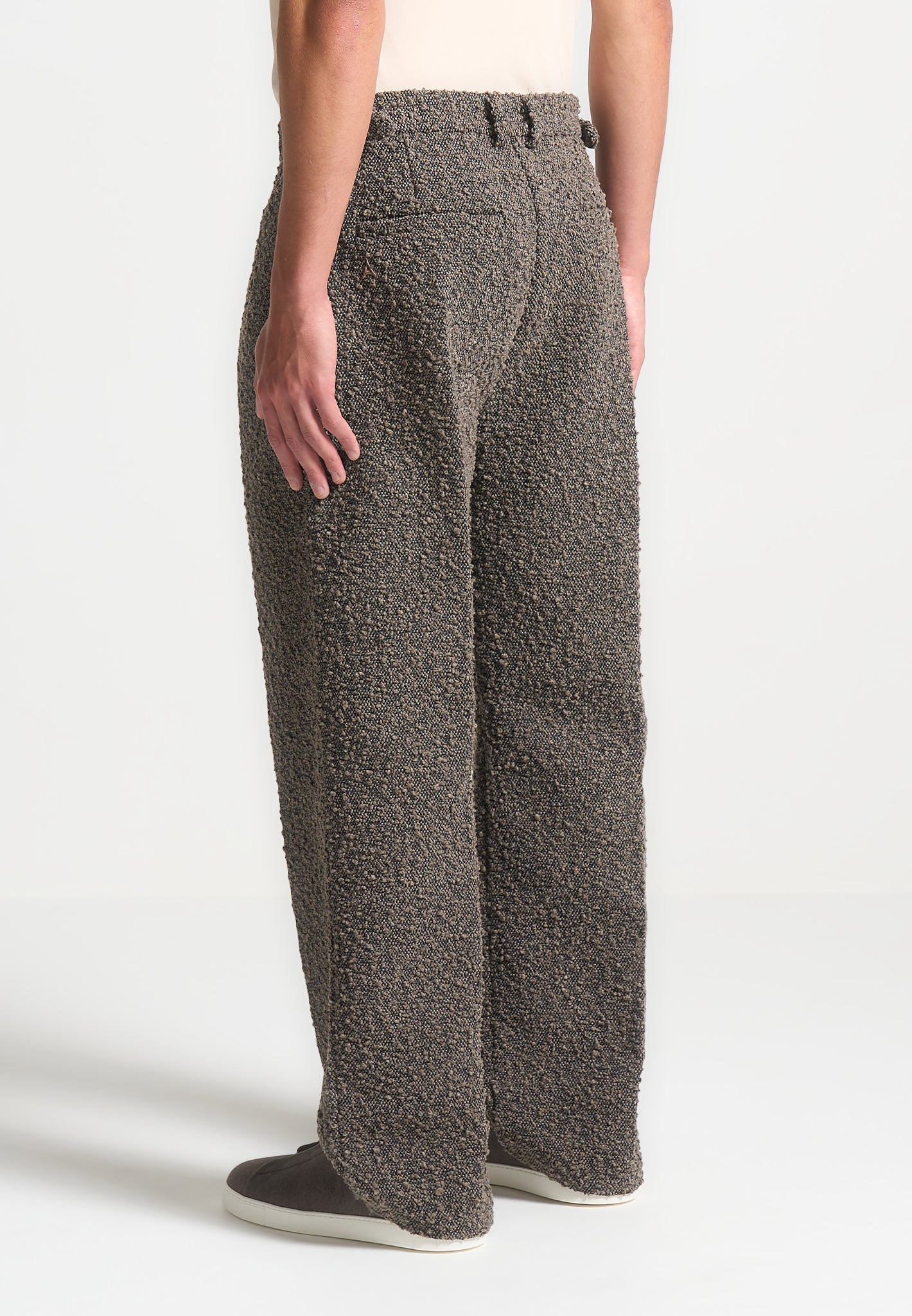 Relaxed Fit Bouclé-Plissee-Hose - Braun 