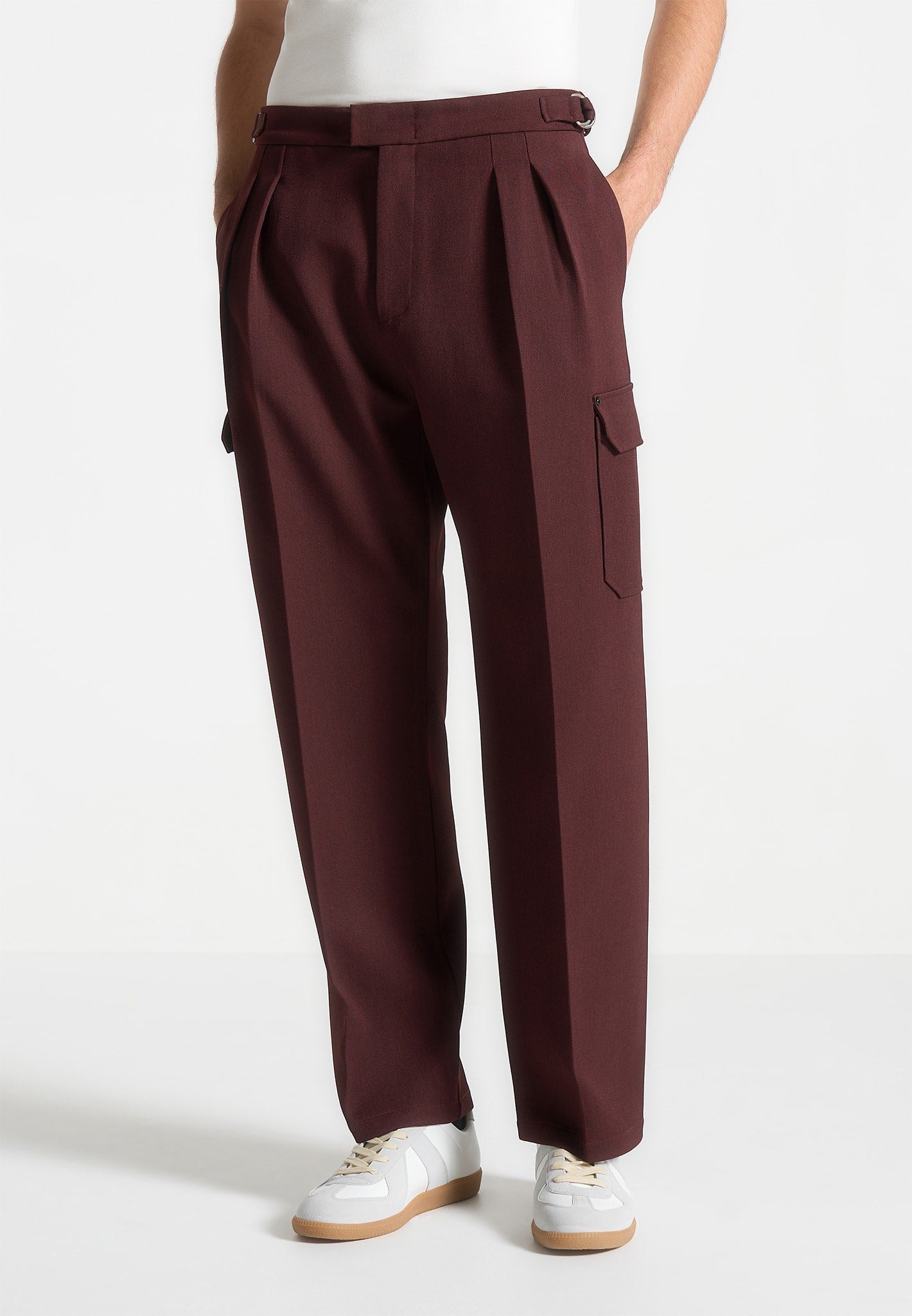 Relaxed Fit Twill-Hose mit Taschen - Weinrot 