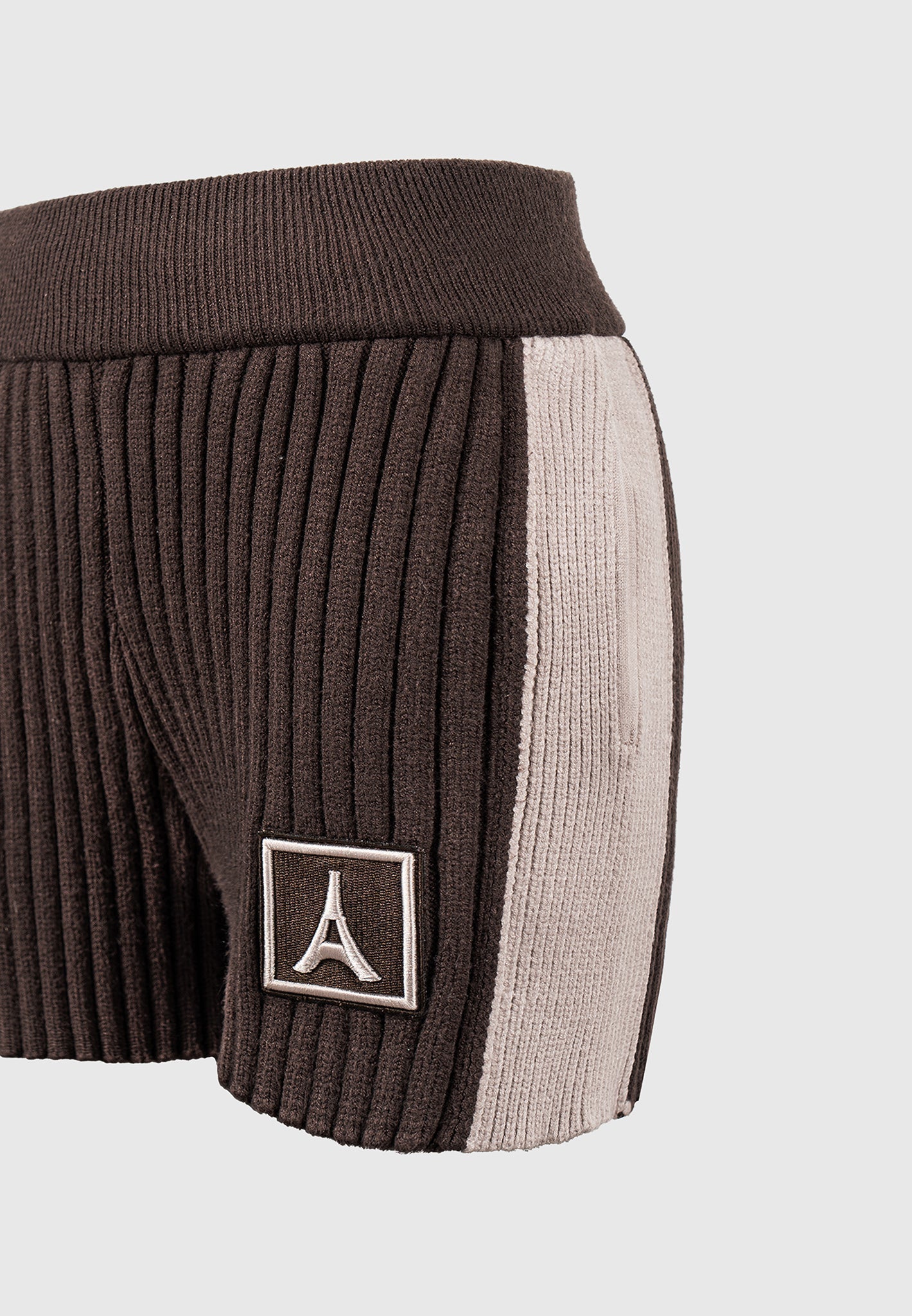 Trainingsshorts aus Rippstrick - Braun/Beige