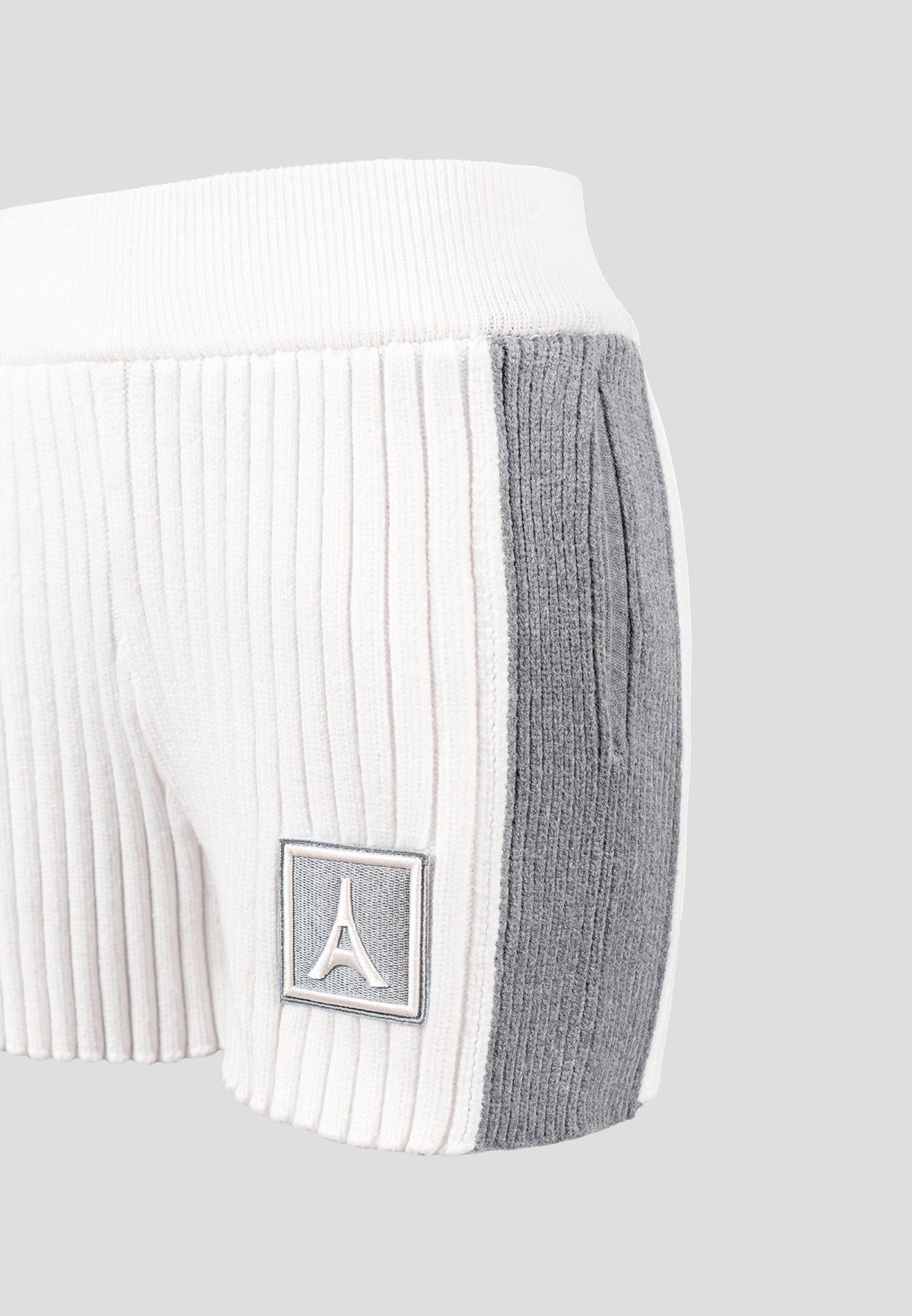Trainingsshorts aus Rippstrick – Off White/Grau 
