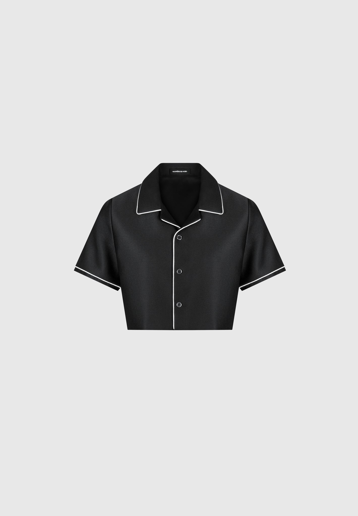 Kurzes Satin-Shirt mit Paspelierung - Schwarz 