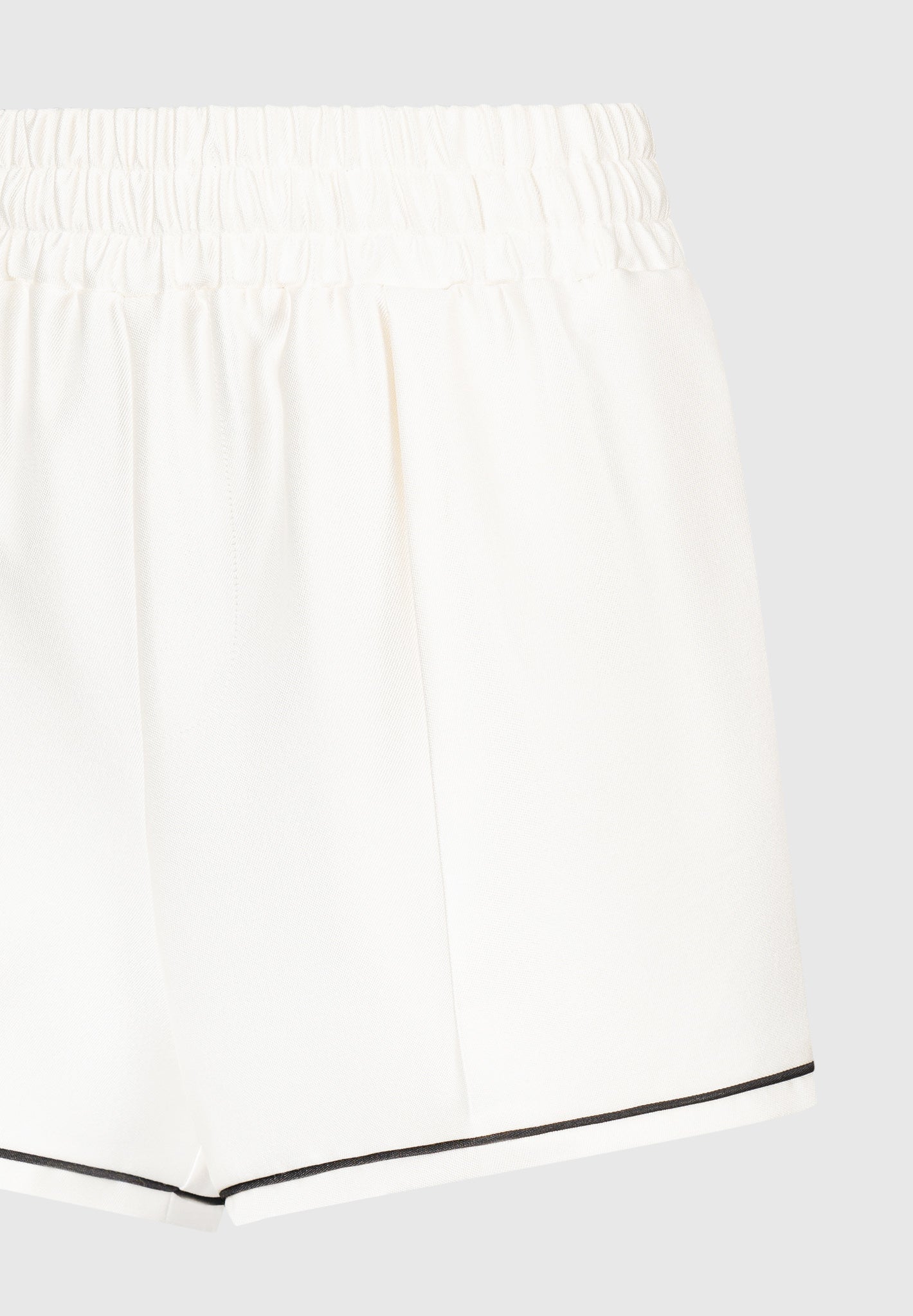 Satin-Shorts mit Paspelierung - Creme 