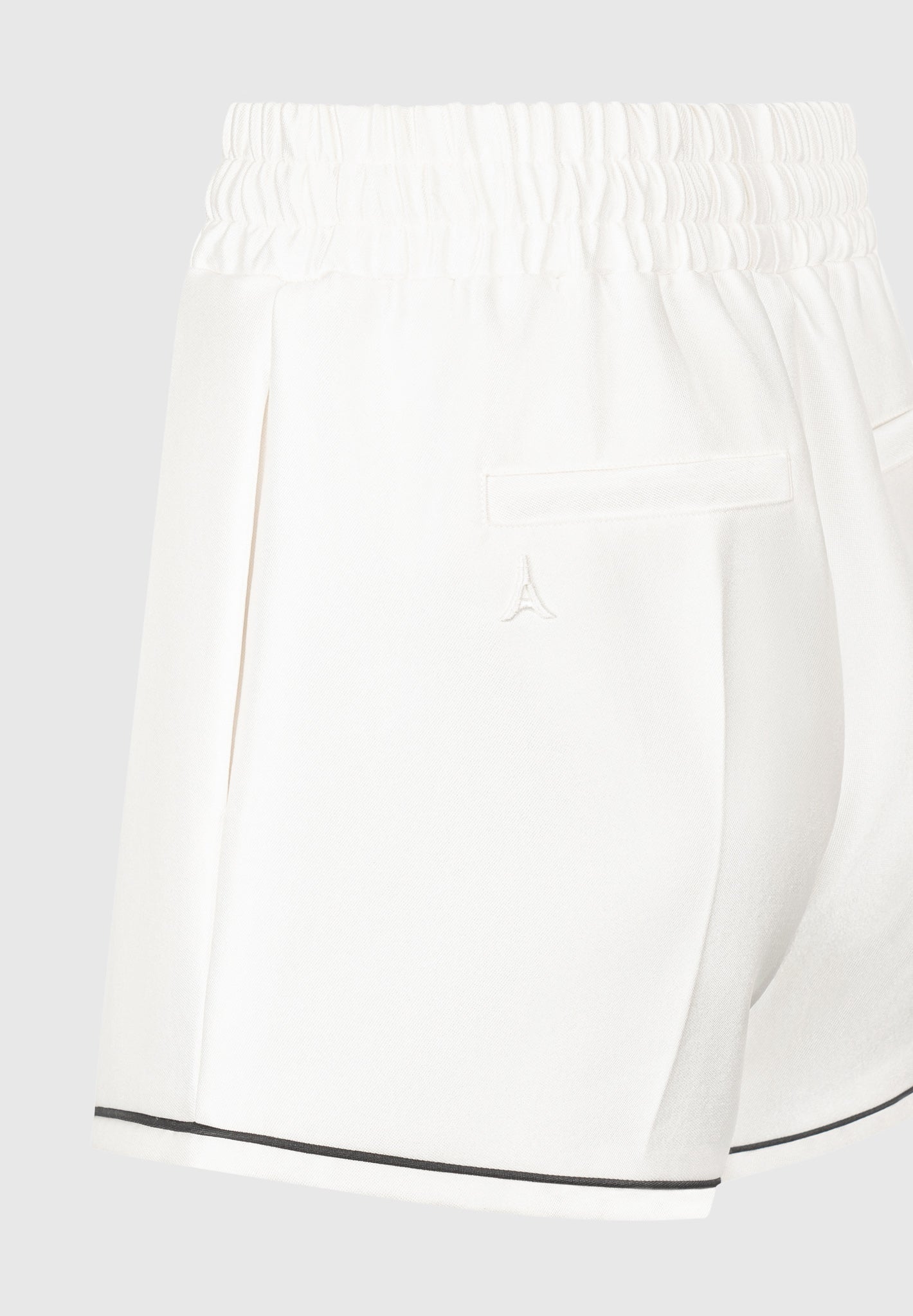 Satin-Shorts mit Paspelierung - Creme 