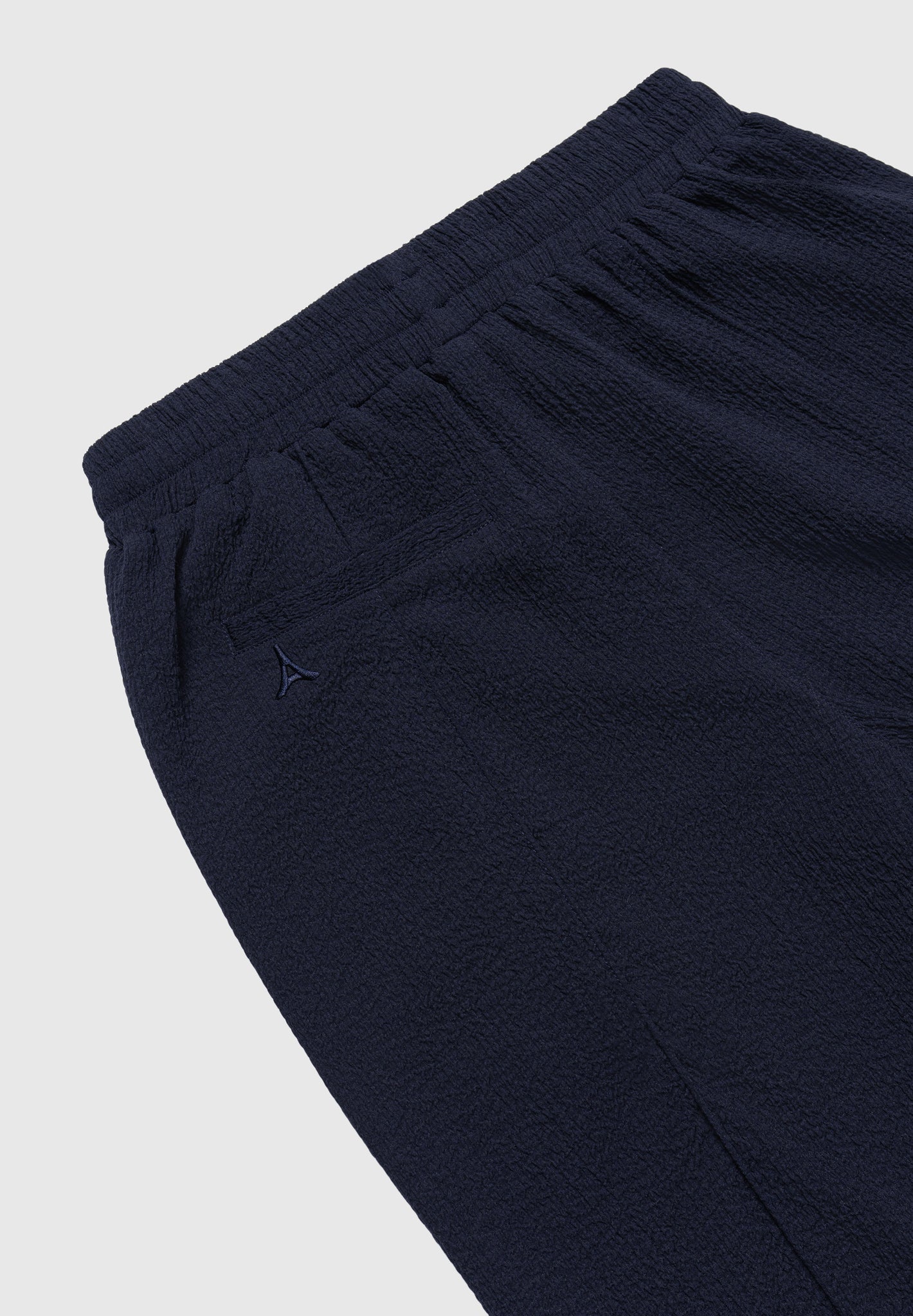 Karottenhose aus Seersucker - Marineblau