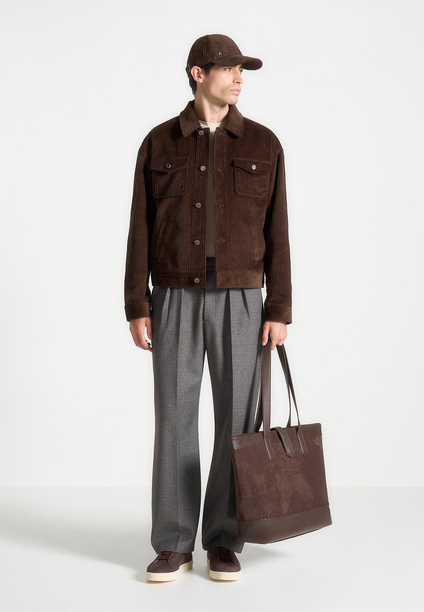 Tote Bag aus Wildleder und gekrispeltem Leder mit Überwendlingsstich - Braun 