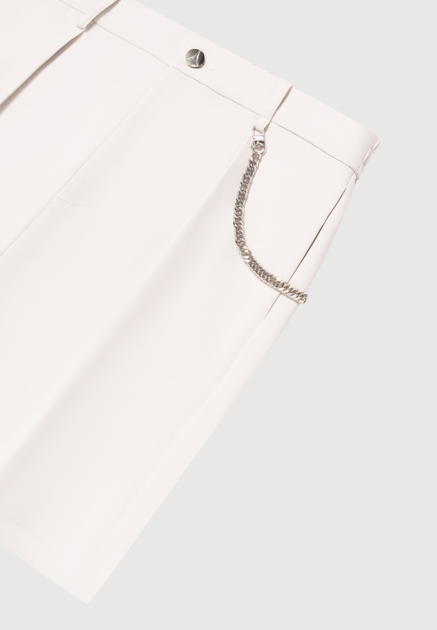 Tailored Shorts mit Kette - Stein 