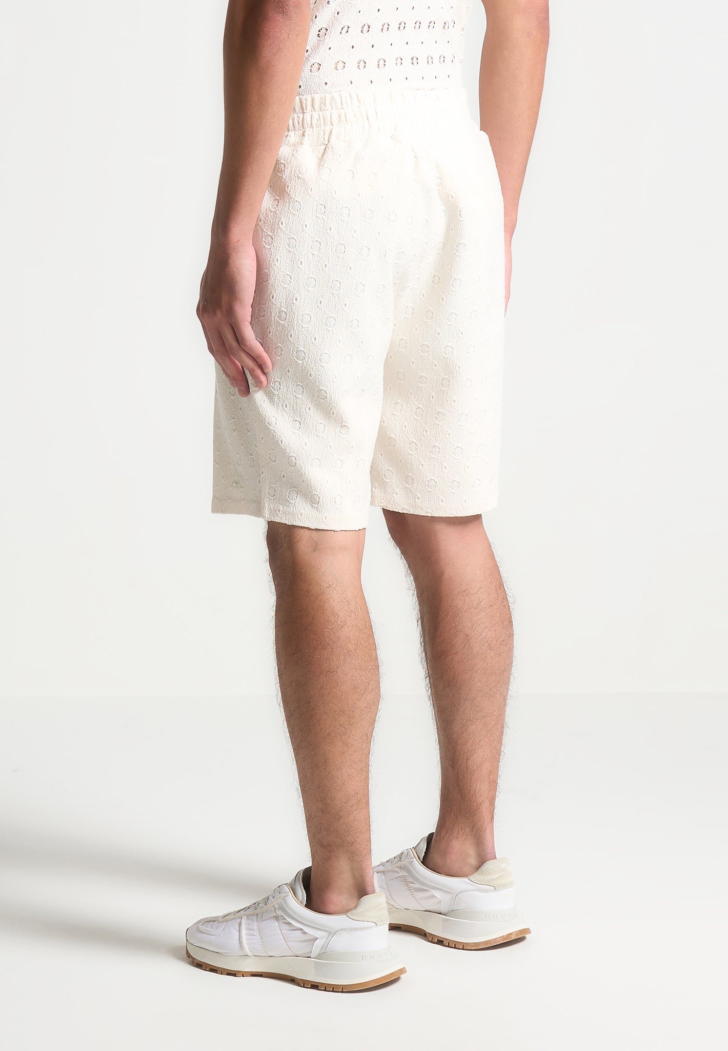 Strukturierte Shorts - Creme