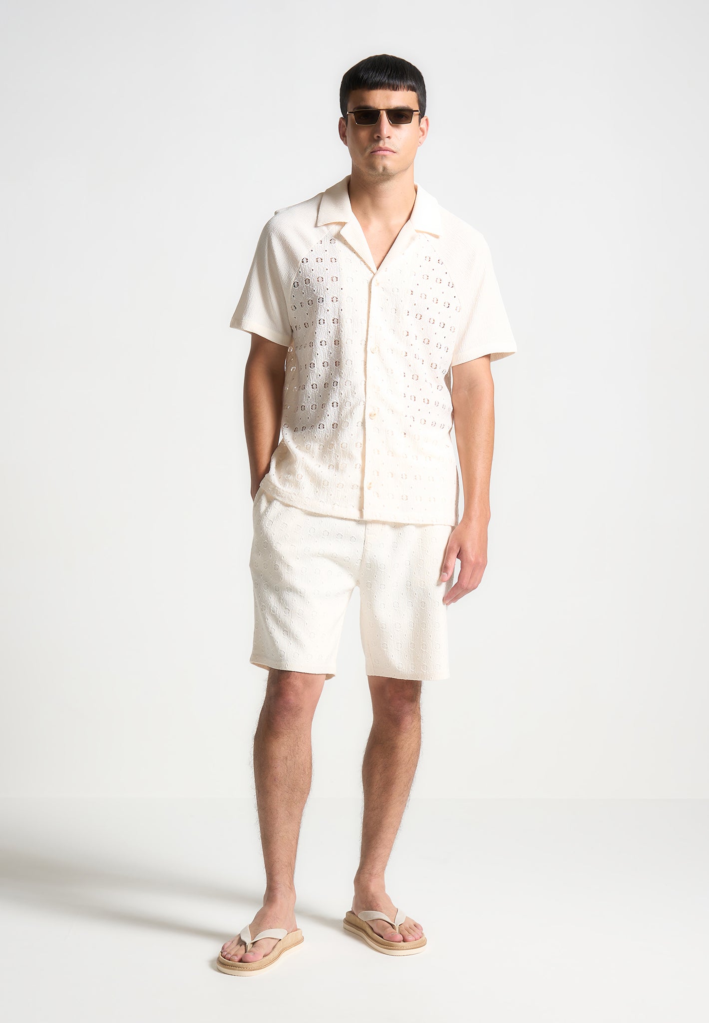 Strukturierte Shorts - Creme