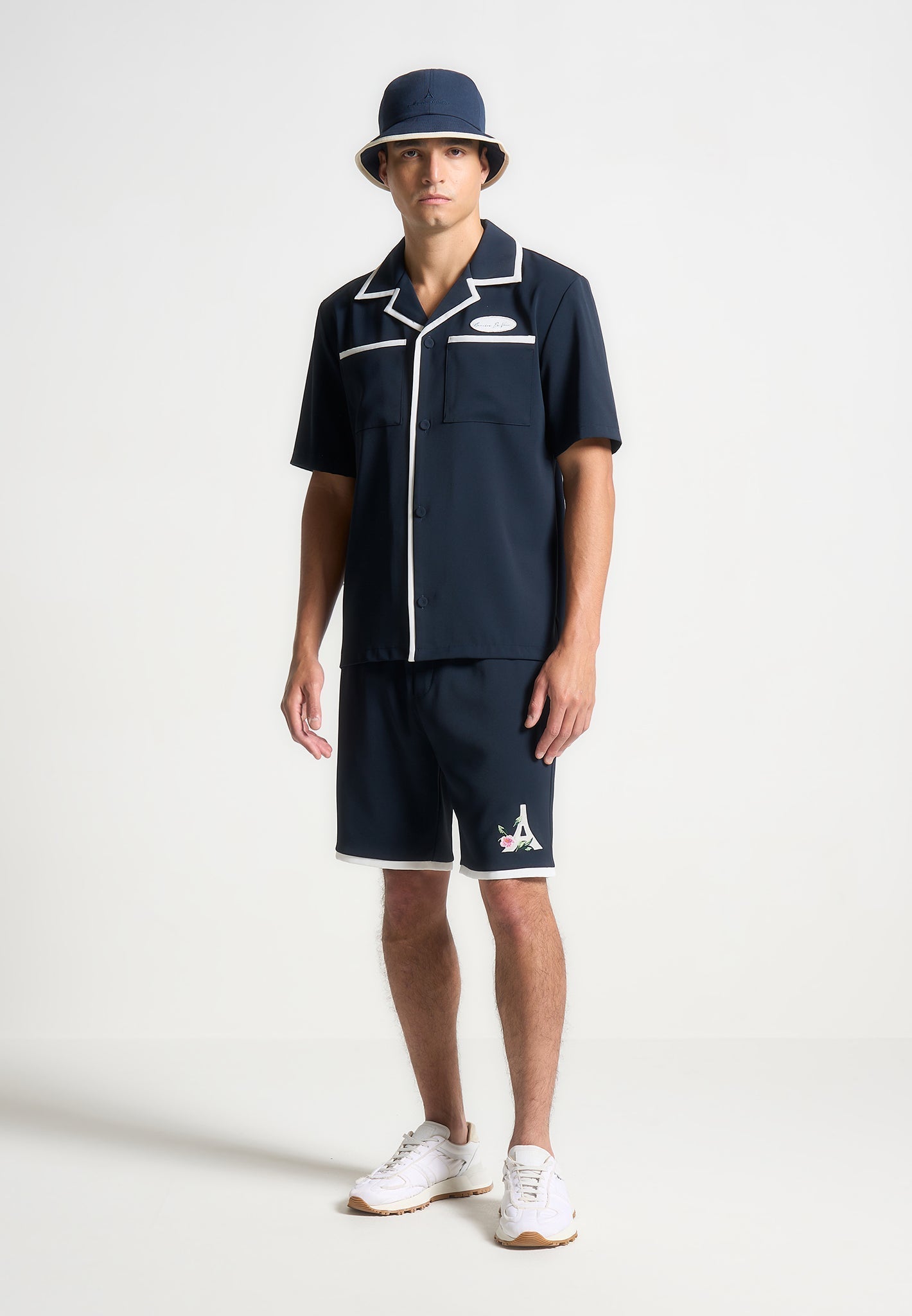 Eiffel-Shorts aus Samt – Marineblau/Weiß 